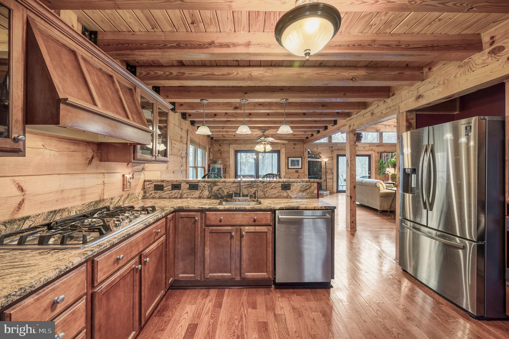 MAGNOLIA HARBOUR - Residential