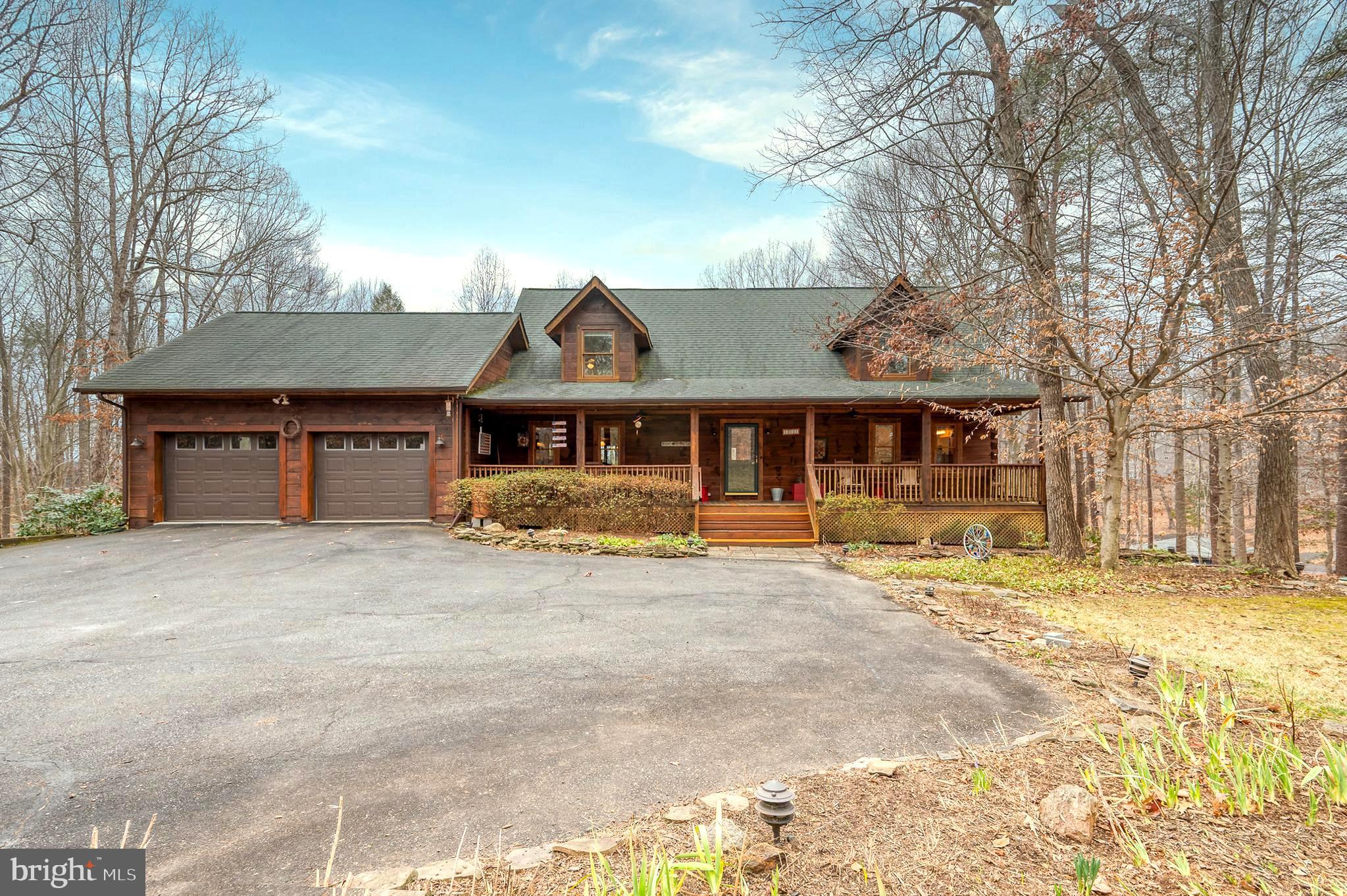 MAGNOLIA HARBOUR - Residential