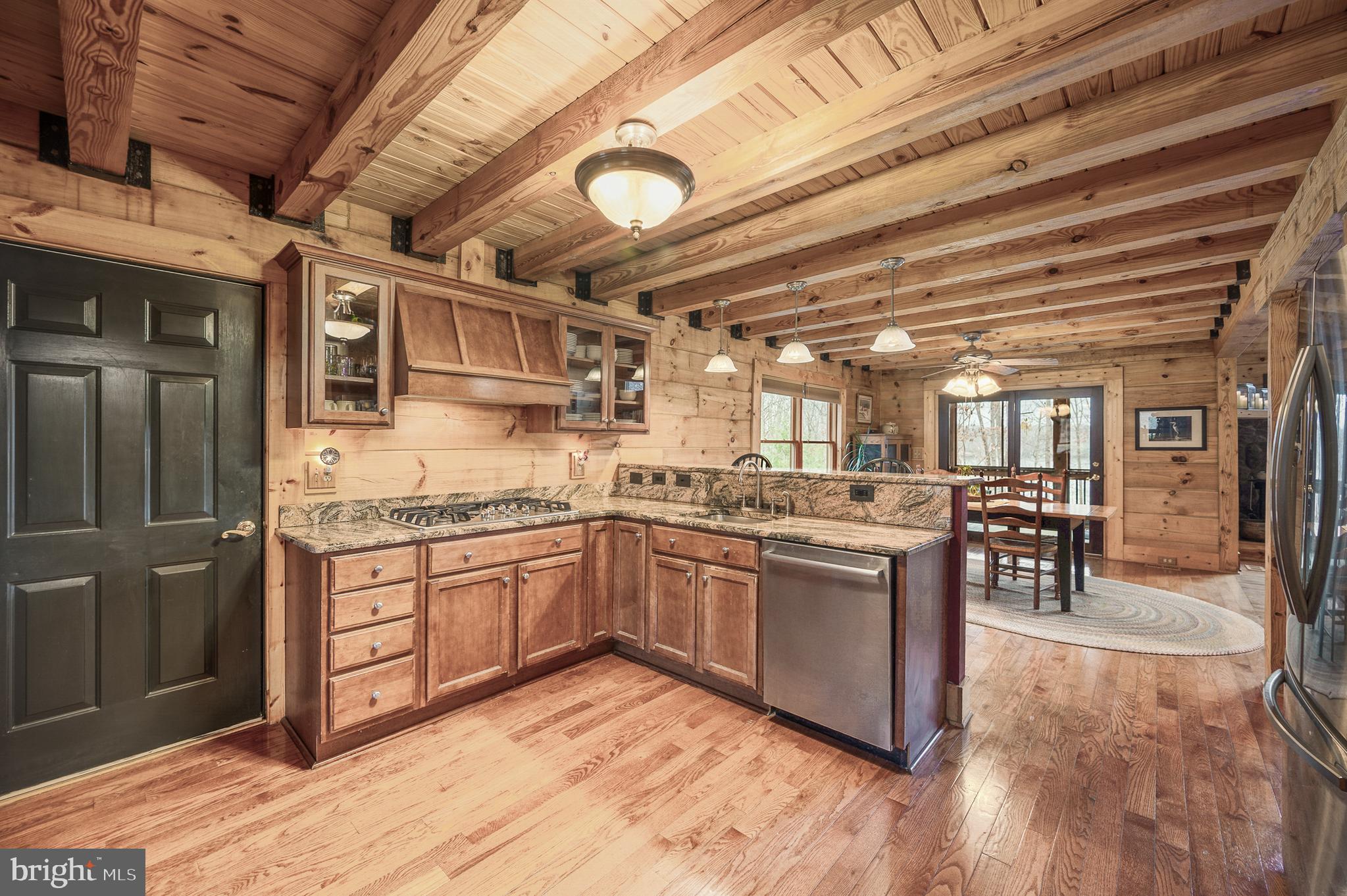 MAGNOLIA HARBOUR - Residential