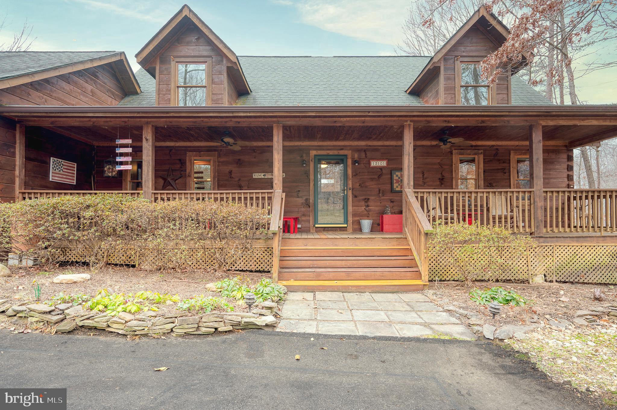 MAGNOLIA HARBOUR - Residential