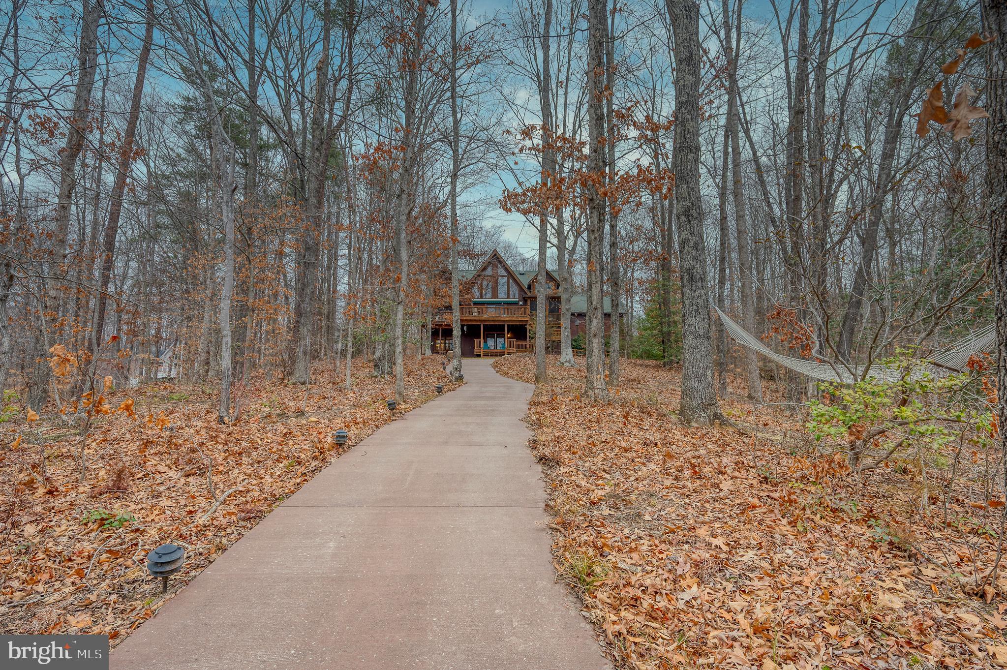 MAGNOLIA HARBOUR - Residential