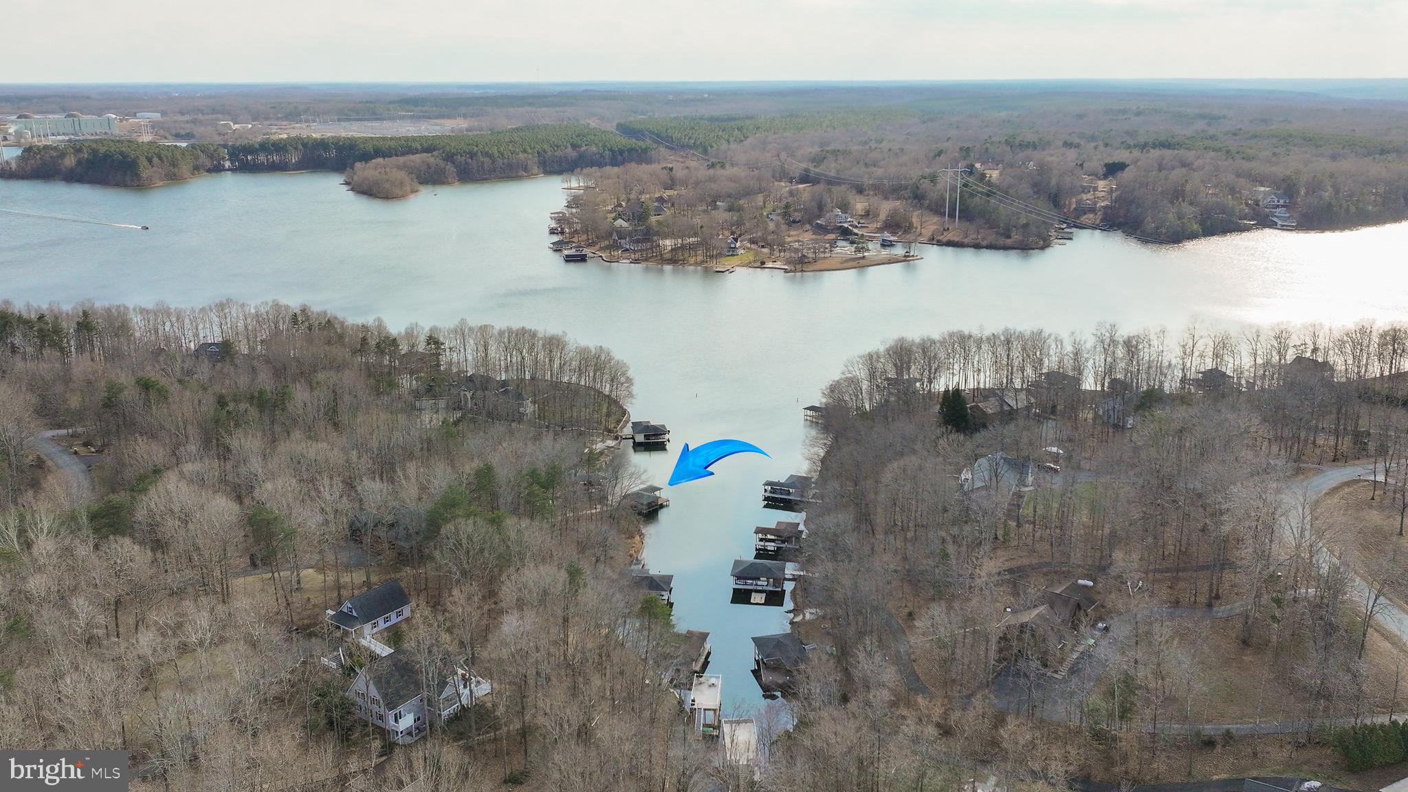 MAGNOLIA HARBOUR - Residential