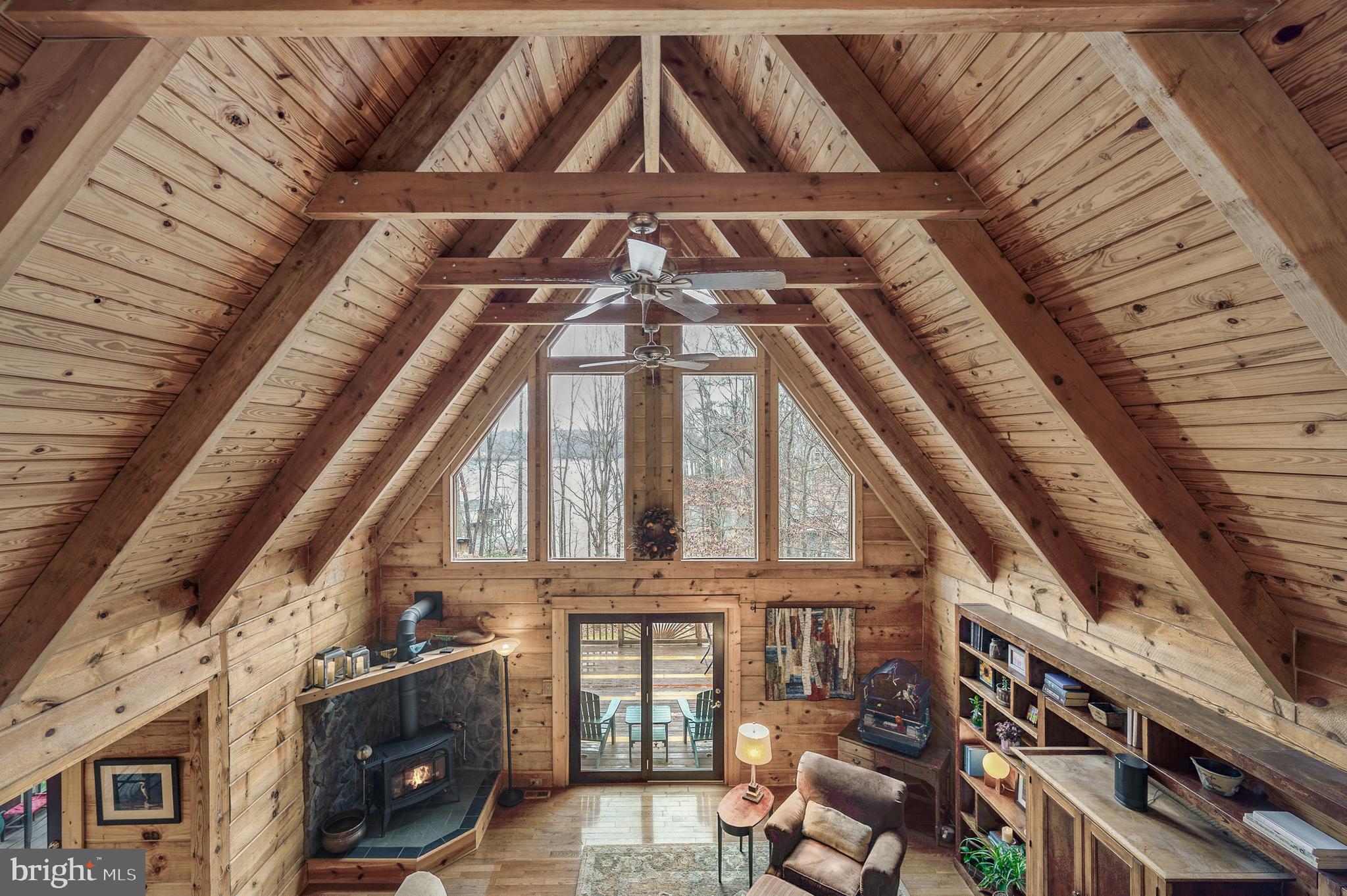 MAGNOLIA HARBOUR - Residential