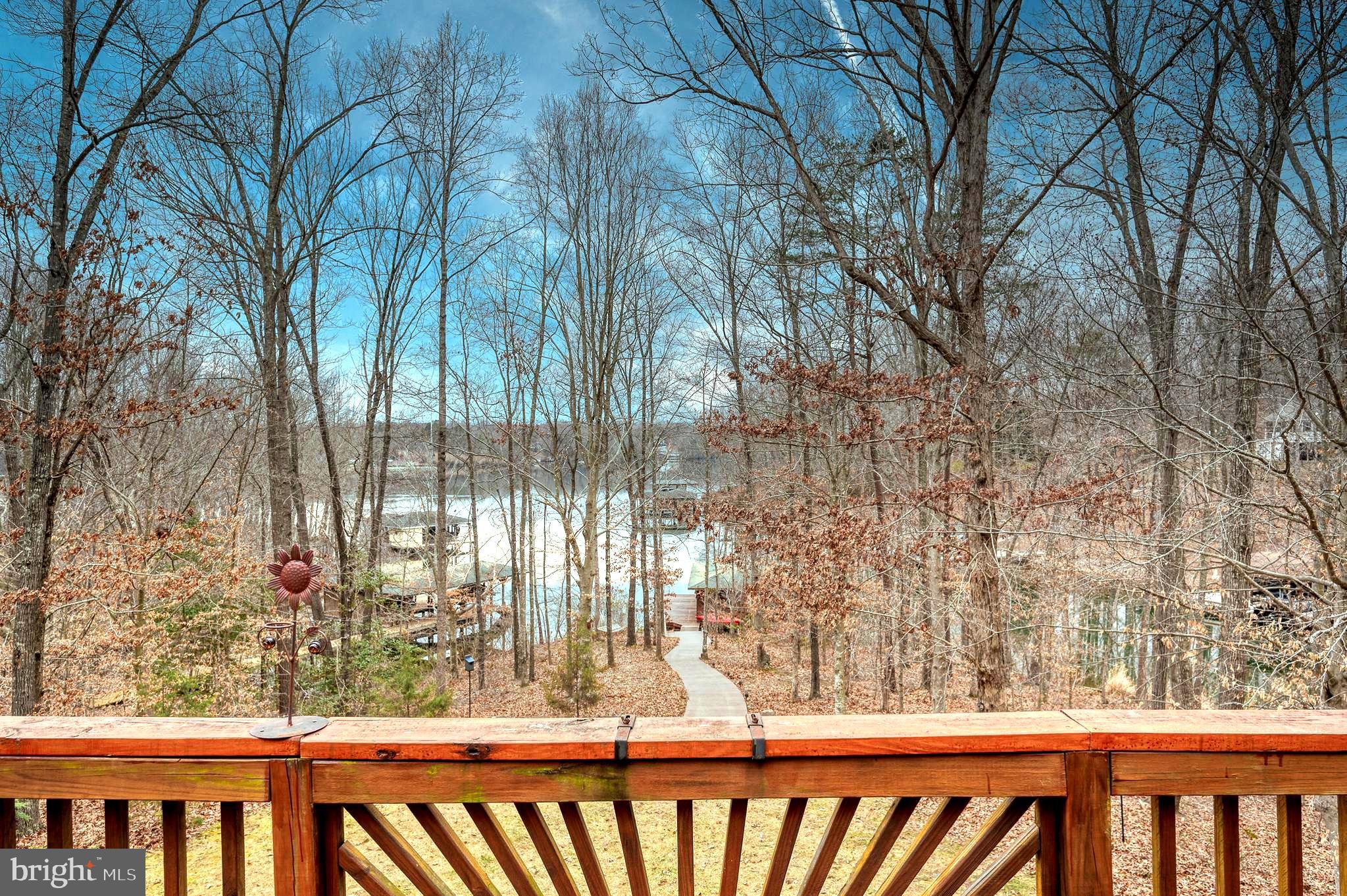 MAGNOLIA HARBOUR - Residential