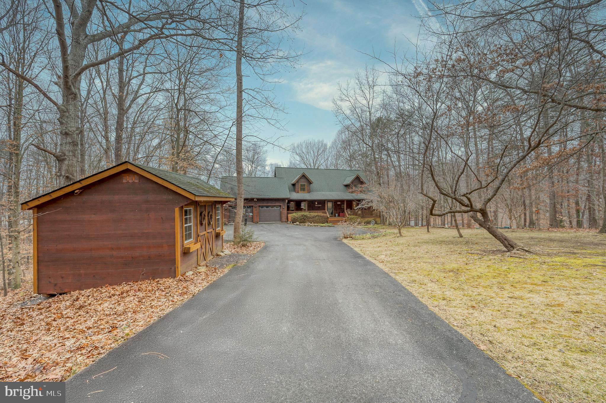 MAGNOLIA HARBOUR - Residential