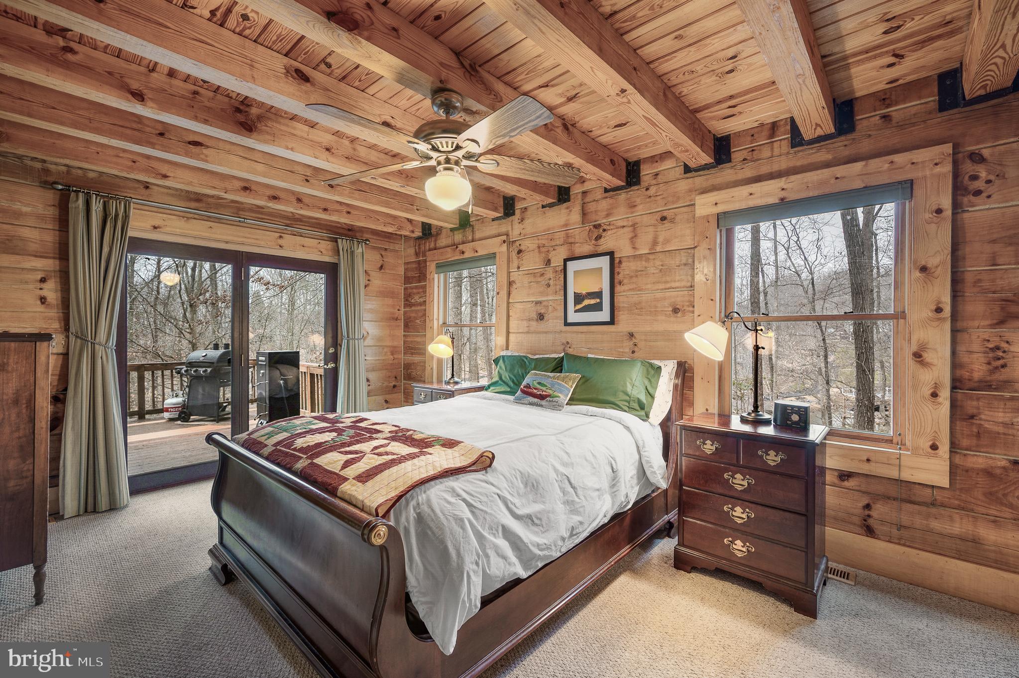 MAGNOLIA HARBOUR - Residential