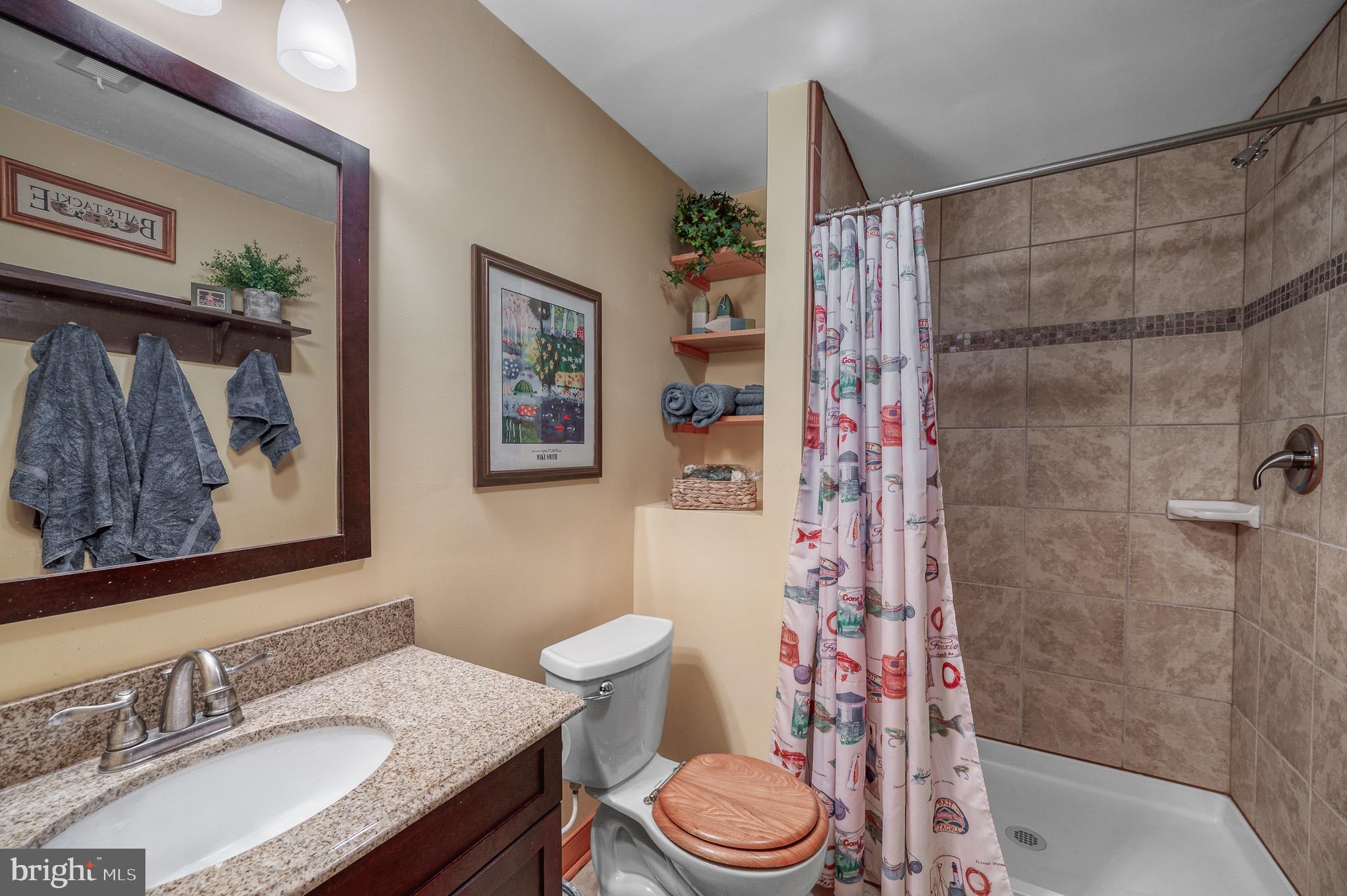 MAGNOLIA HARBOUR - Residential