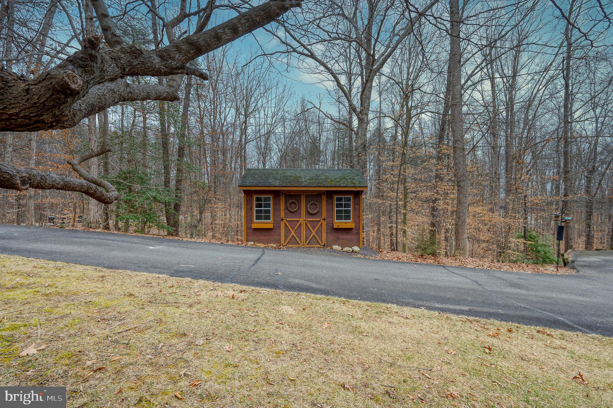 MAGNOLIA HARBOUR - Residential