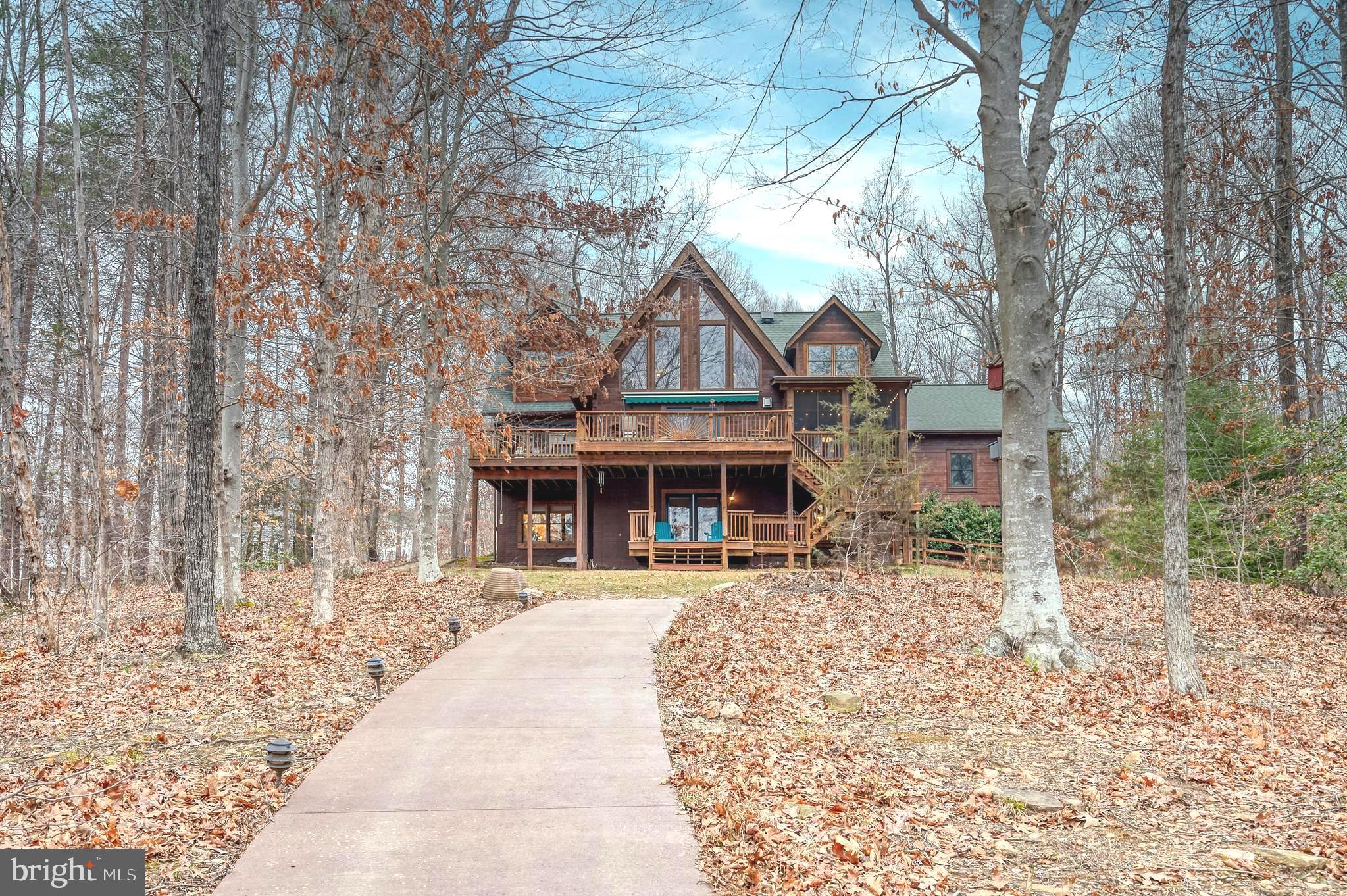 MAGNOLIA HARBOUR - Residential