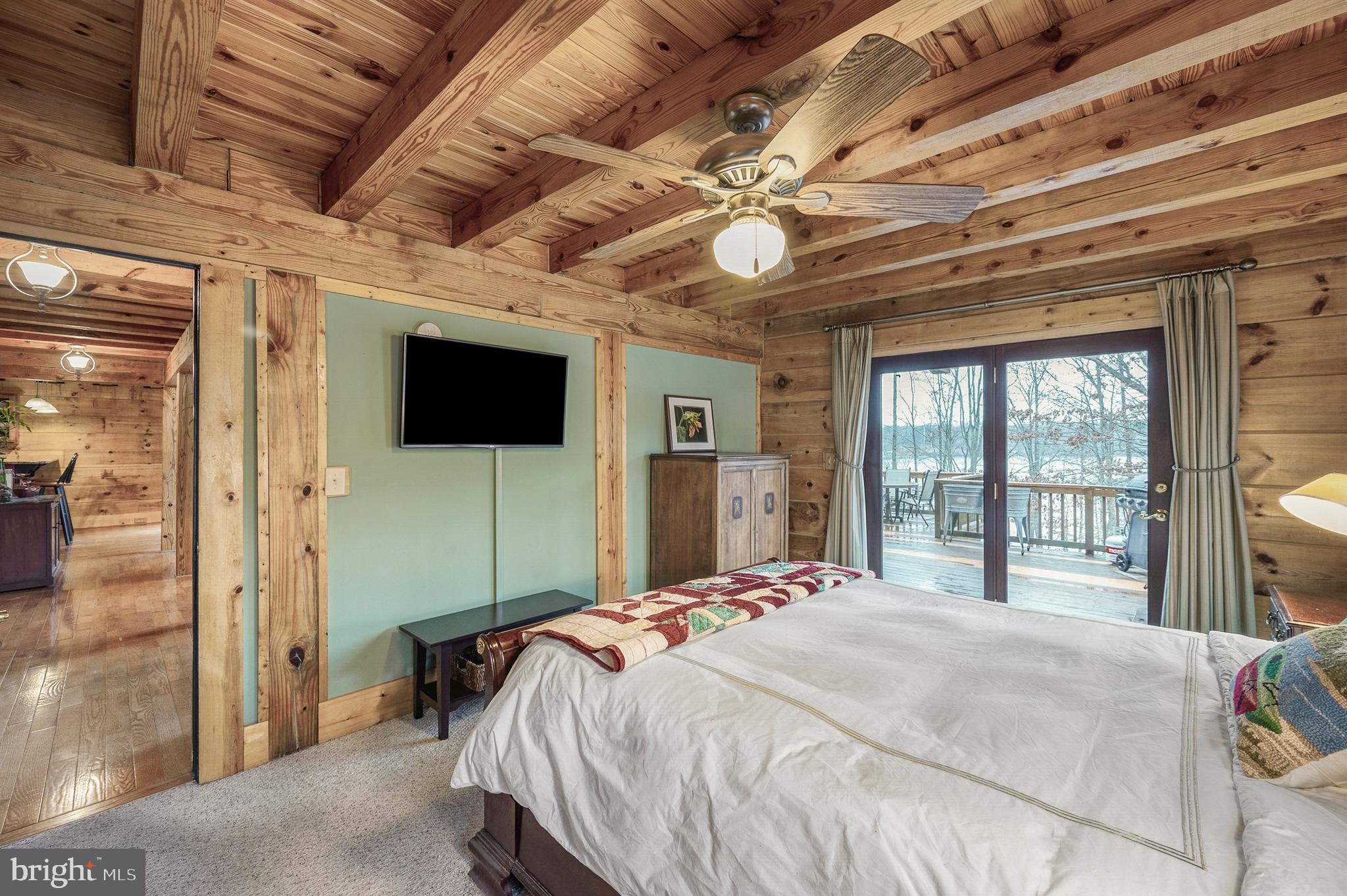 MAGNOLIA HARBOUR - Residential