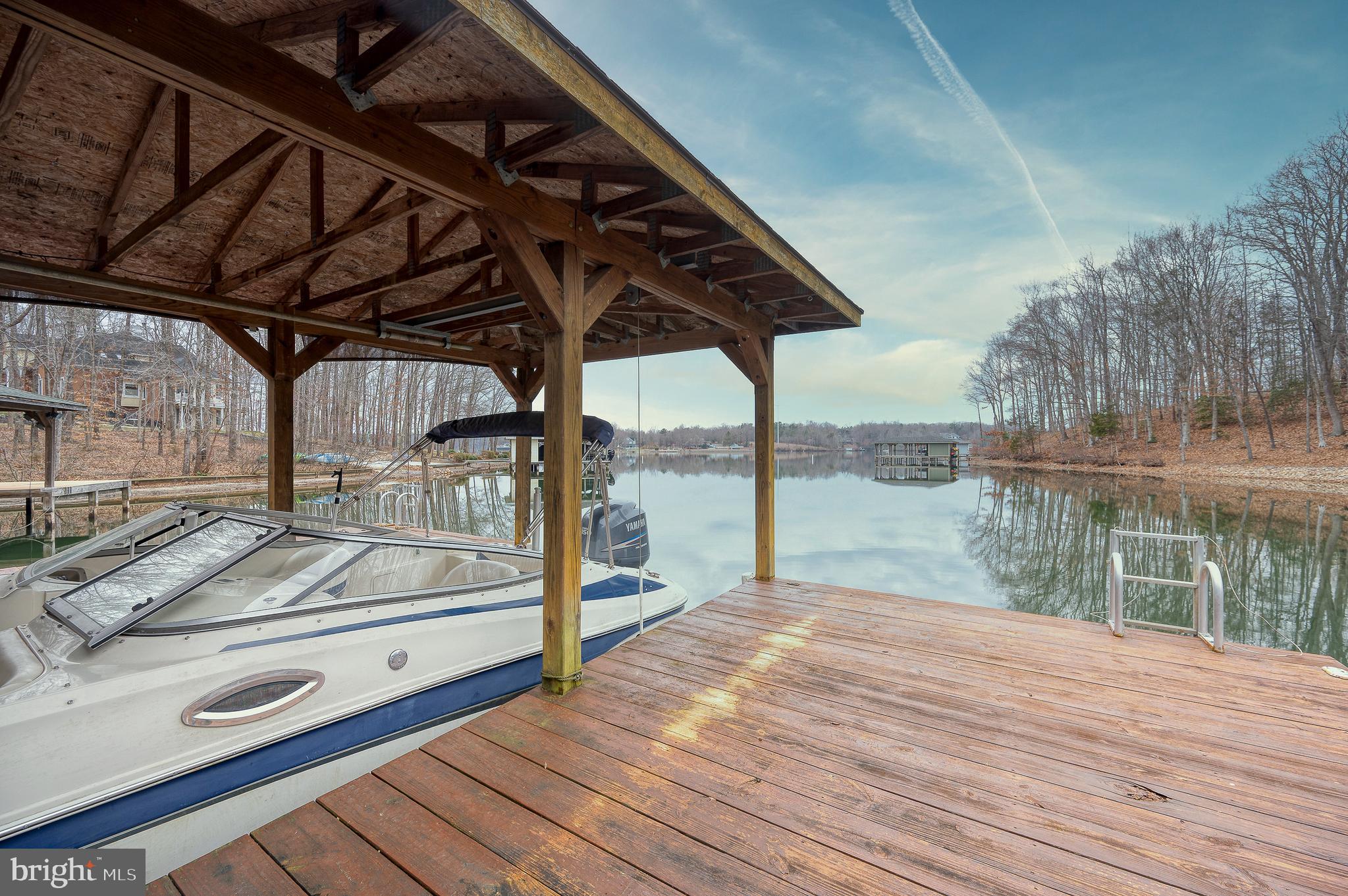 MAGNOLIA HARBOUR - Residential