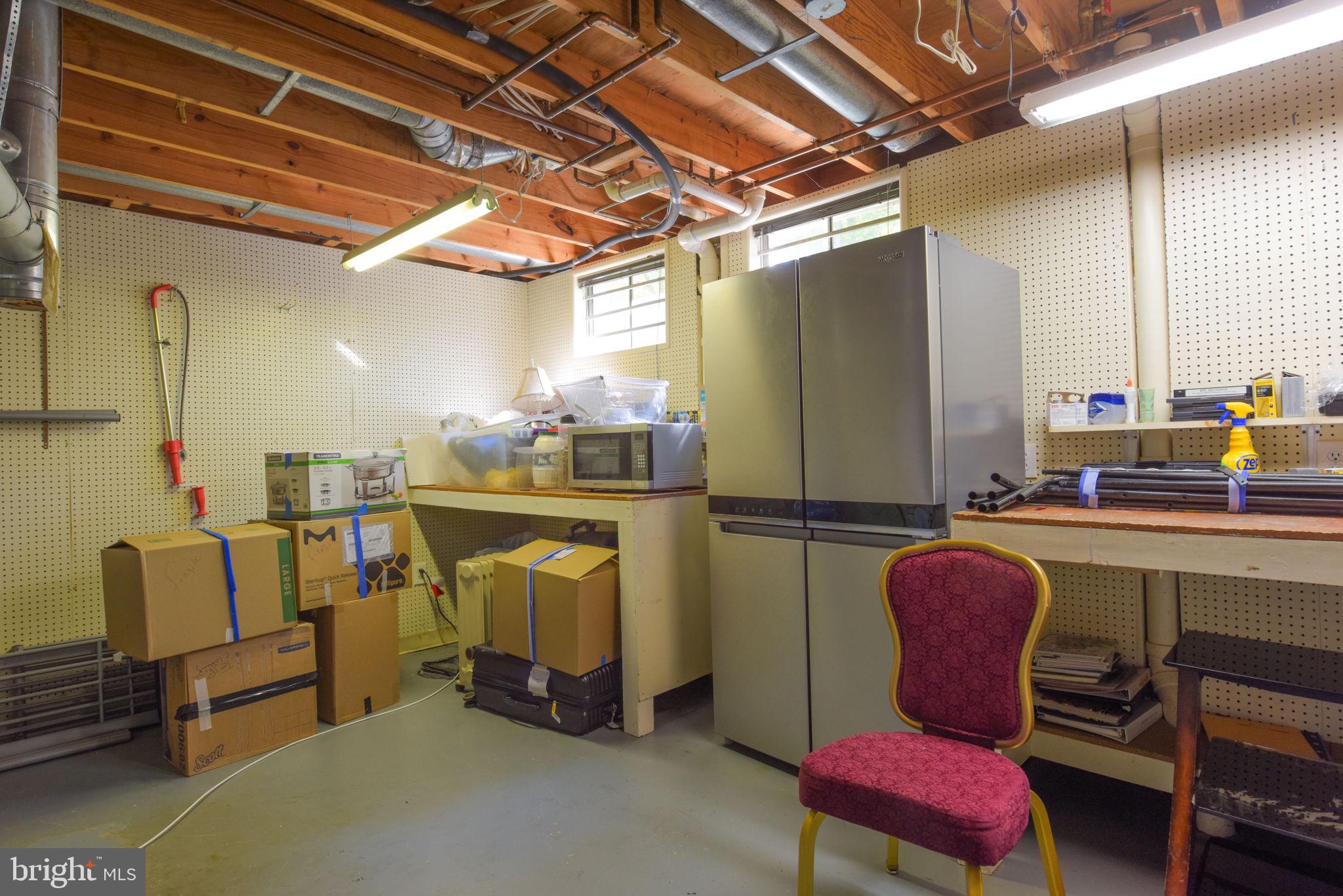 NORTH SHERWOOD FOREST - Residential Lease