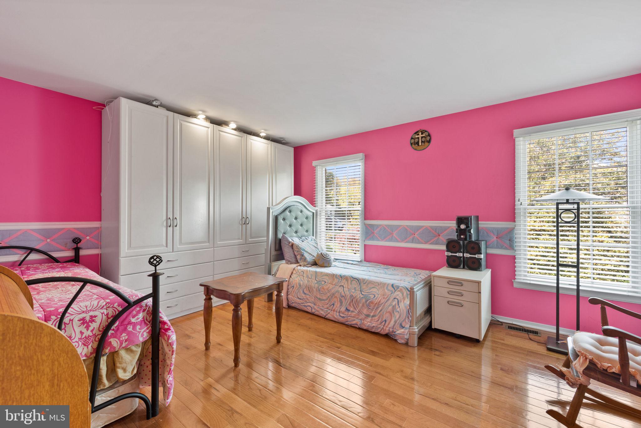 NORTH SHERWOOD FOREST - Residential Lease