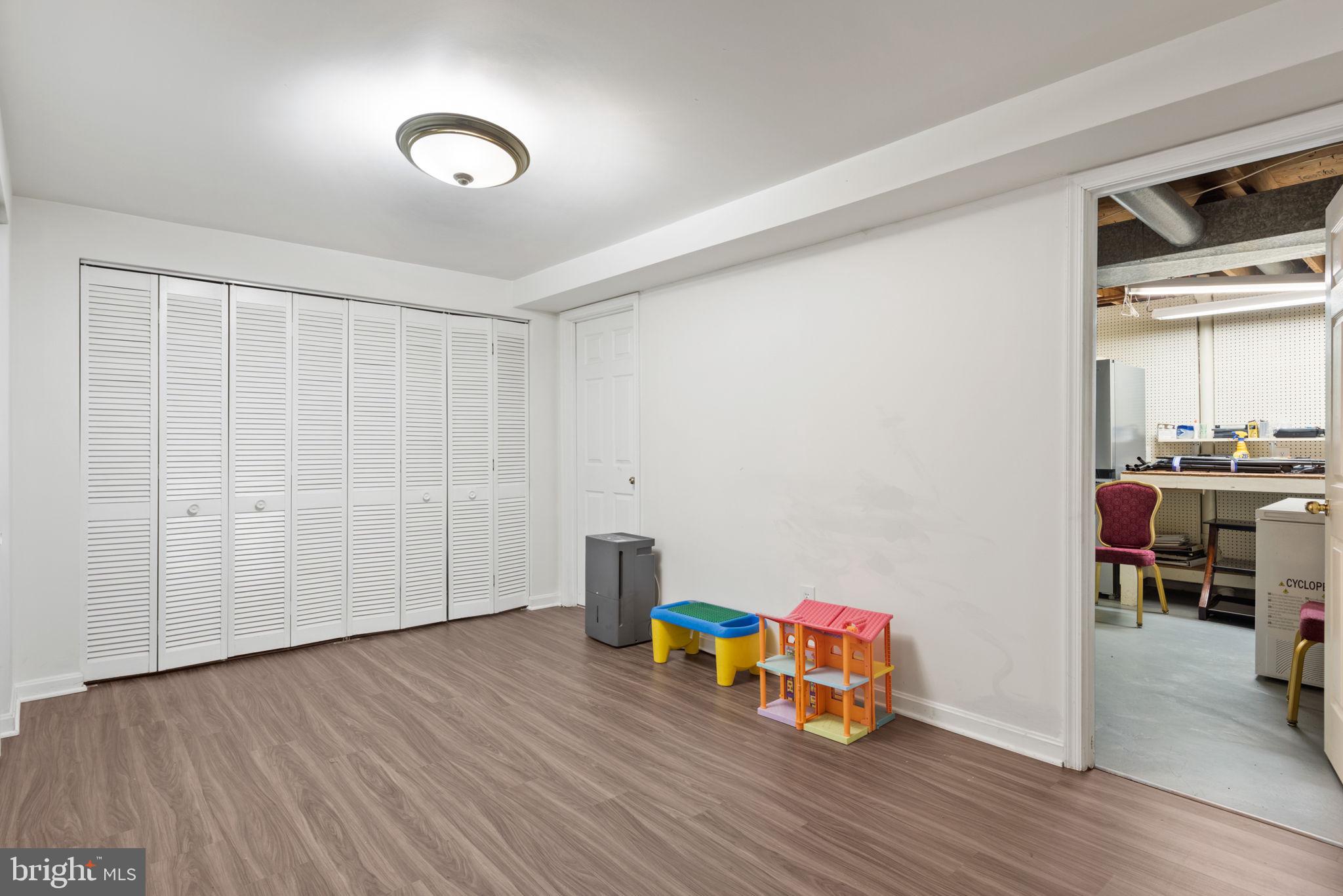 NORTH SHERWOOD FOREST - Residential Lease