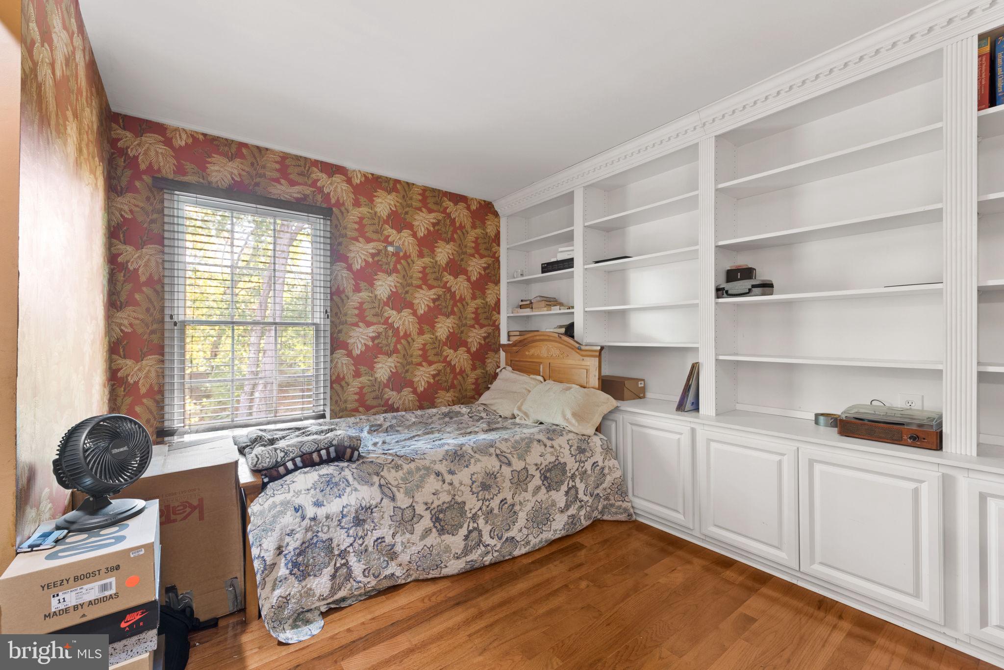 NORTH SHERWOOD FOREST - Residential Lease