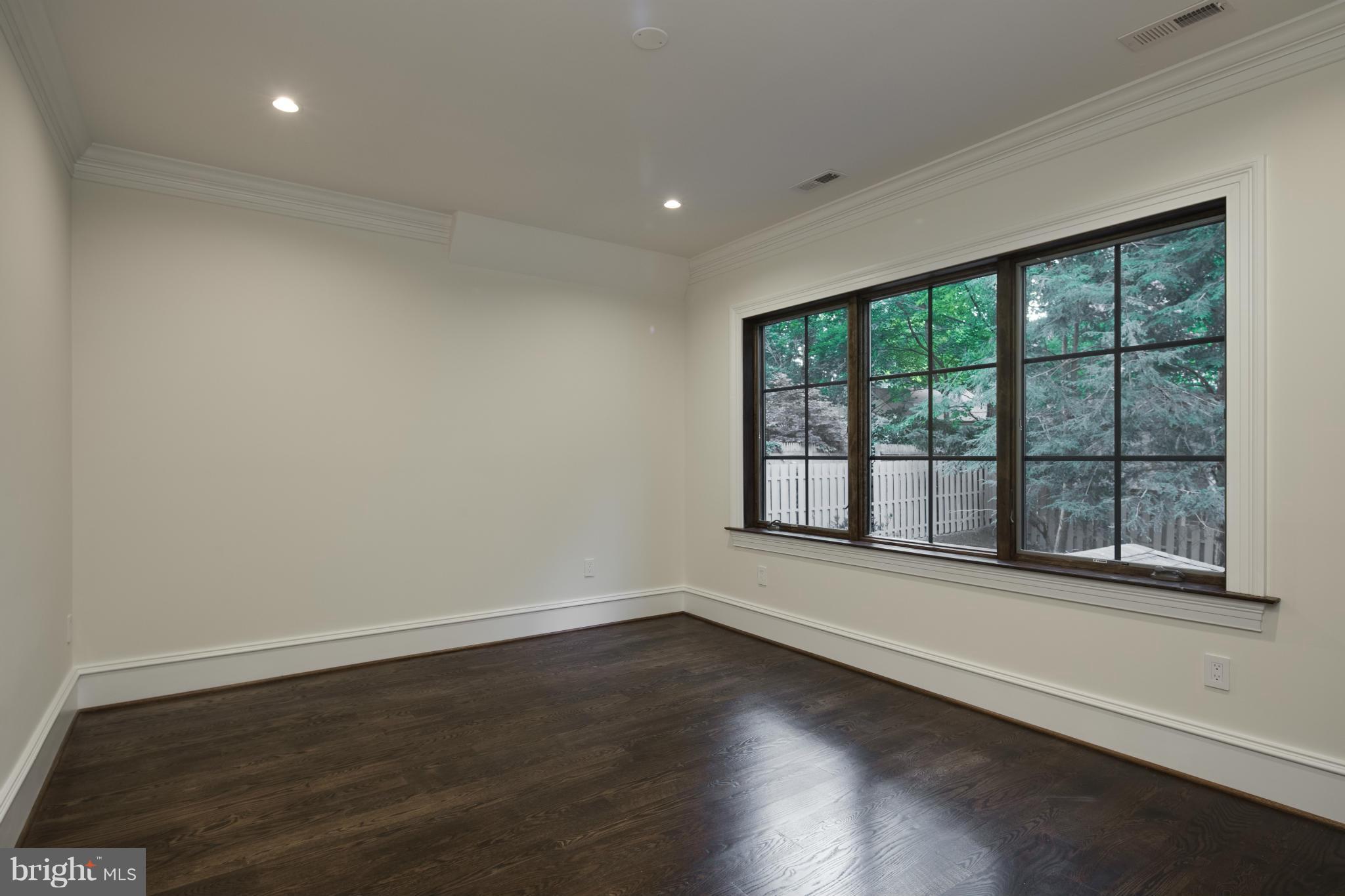 WESLEY HEIGHTS - Residential