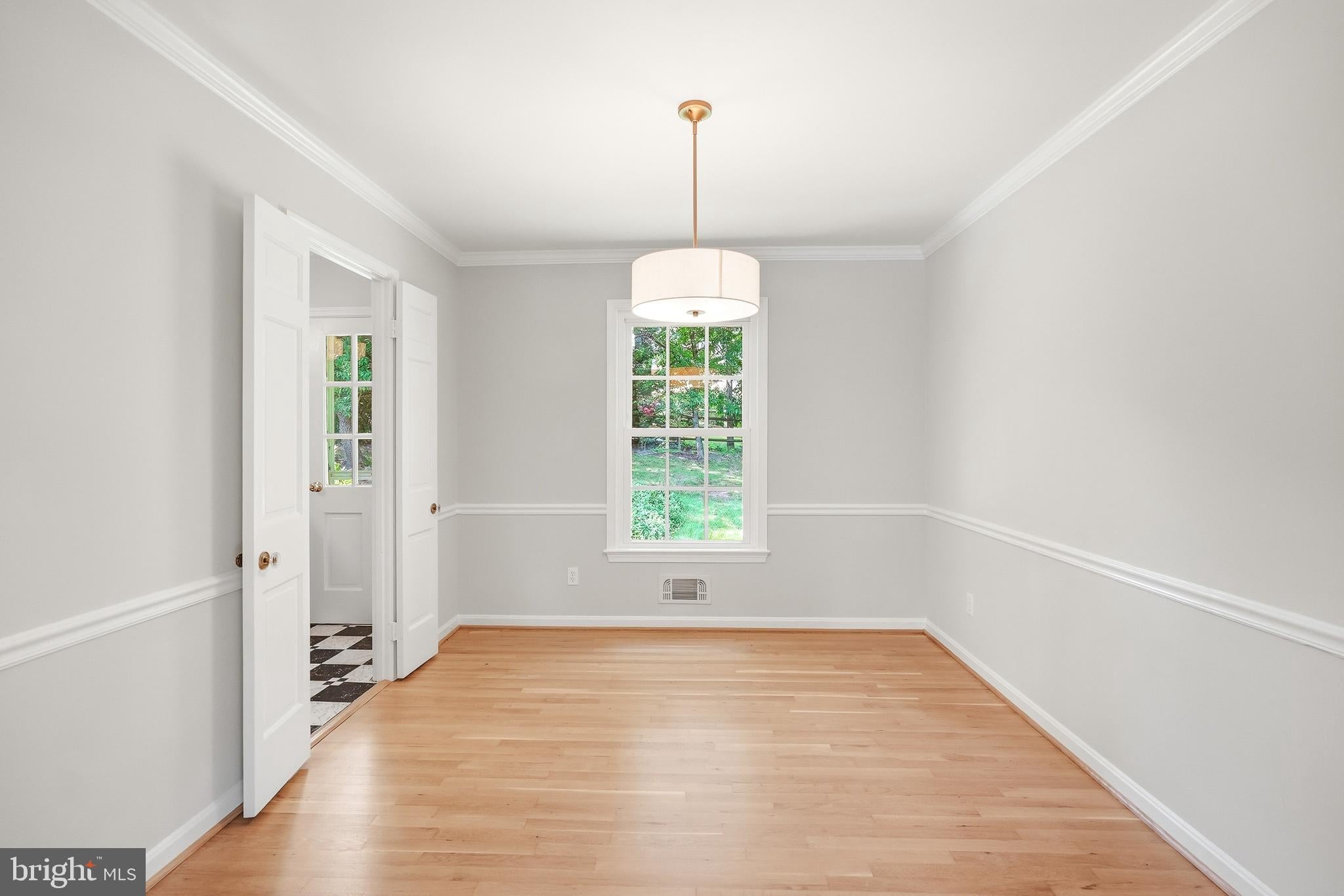 6 GENEVA MASON COURT