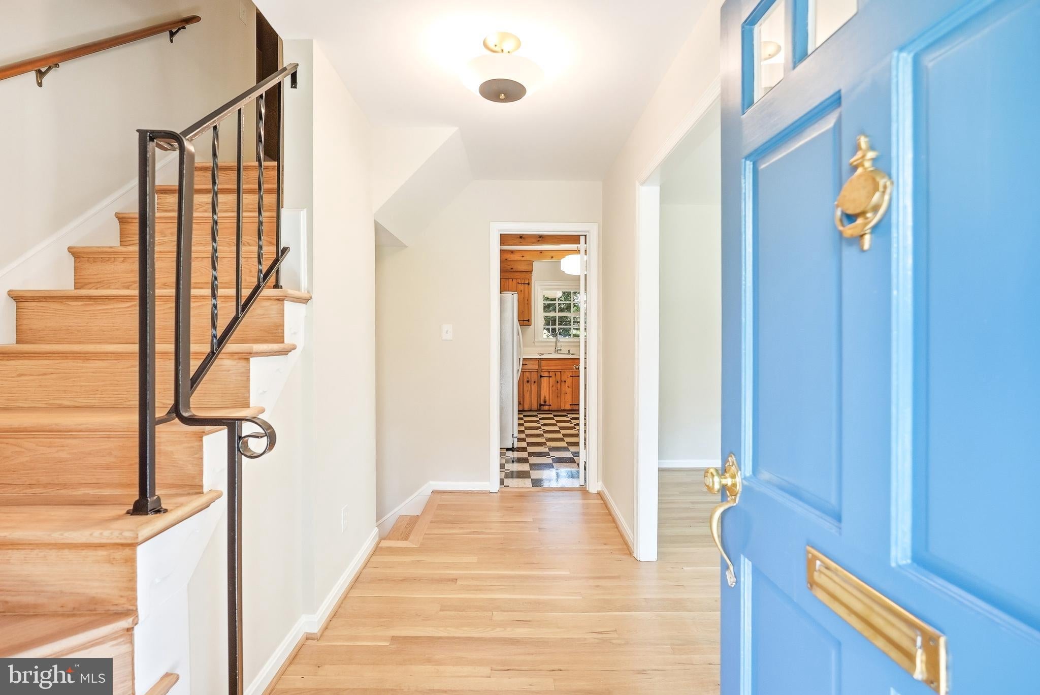 6 GENEVA MASON COURT