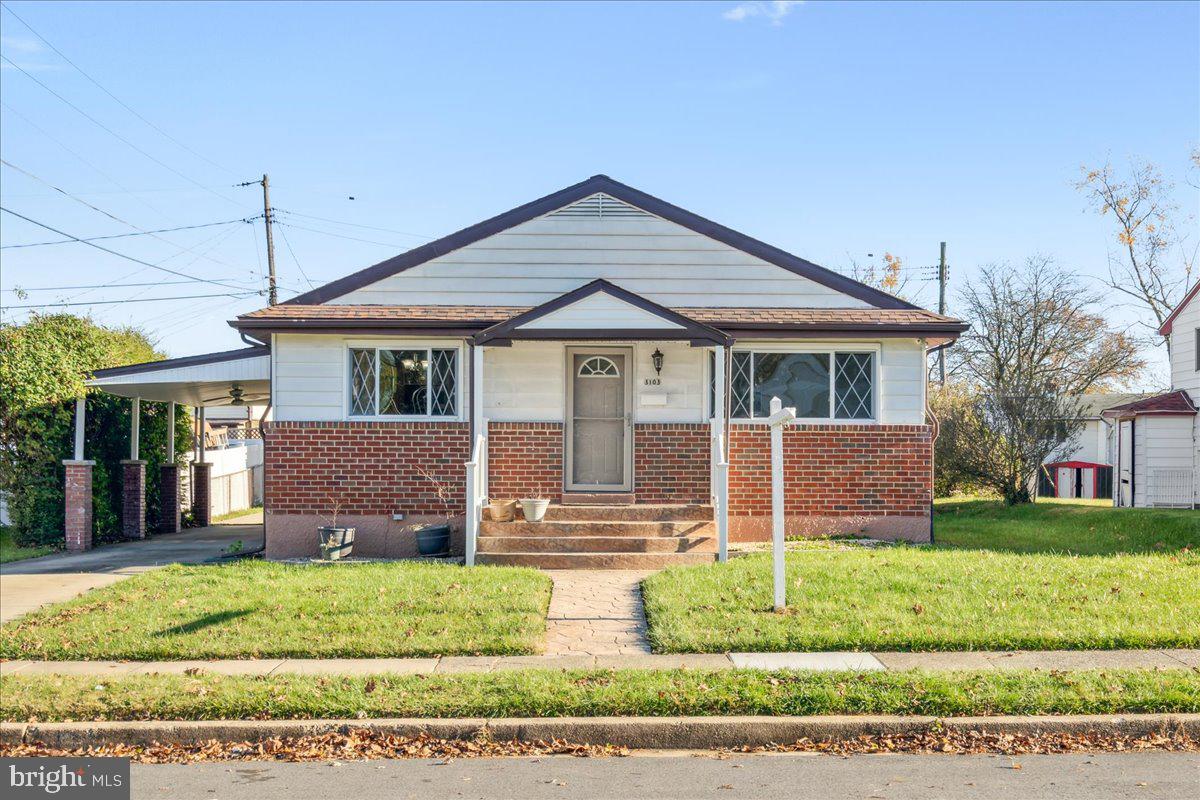 WINDSOR FARMS - Residential