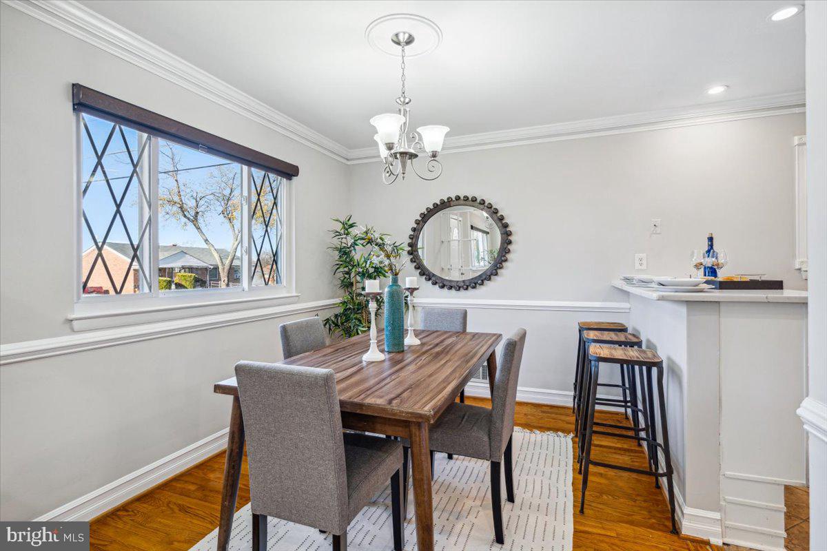 WINDSOR FARMS - Residential