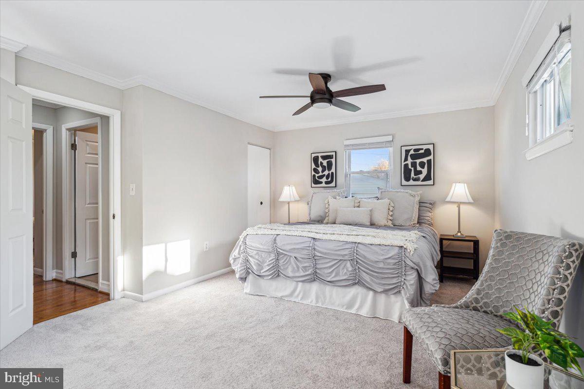 WINDSOR FARMS - Residential