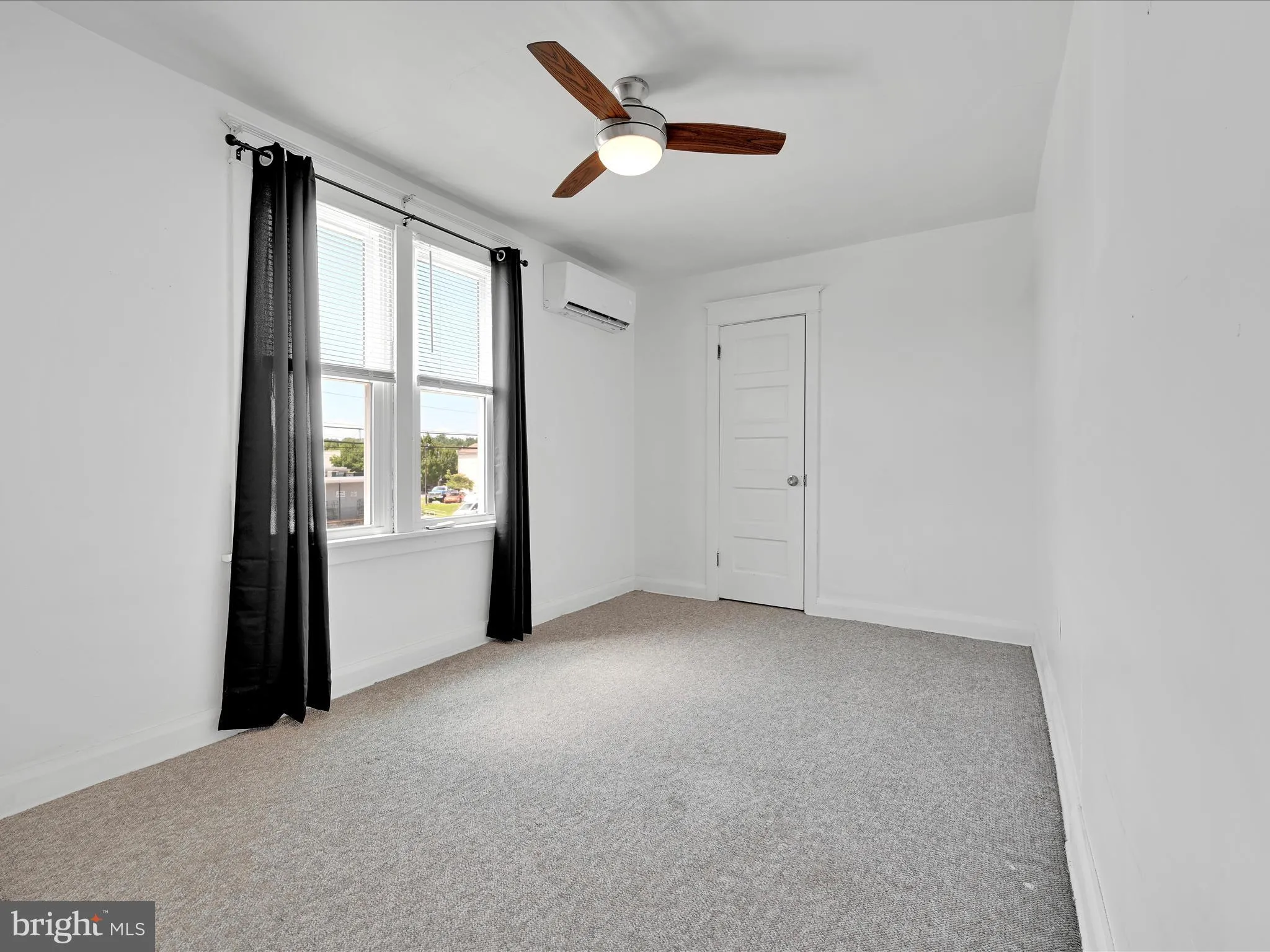 Elizabethtown, Pennsylvania 17022, United States, 4 Bedrooms Bedrooms, ,2 BathroomsBathrooms,Residential,Coming Soon,178920