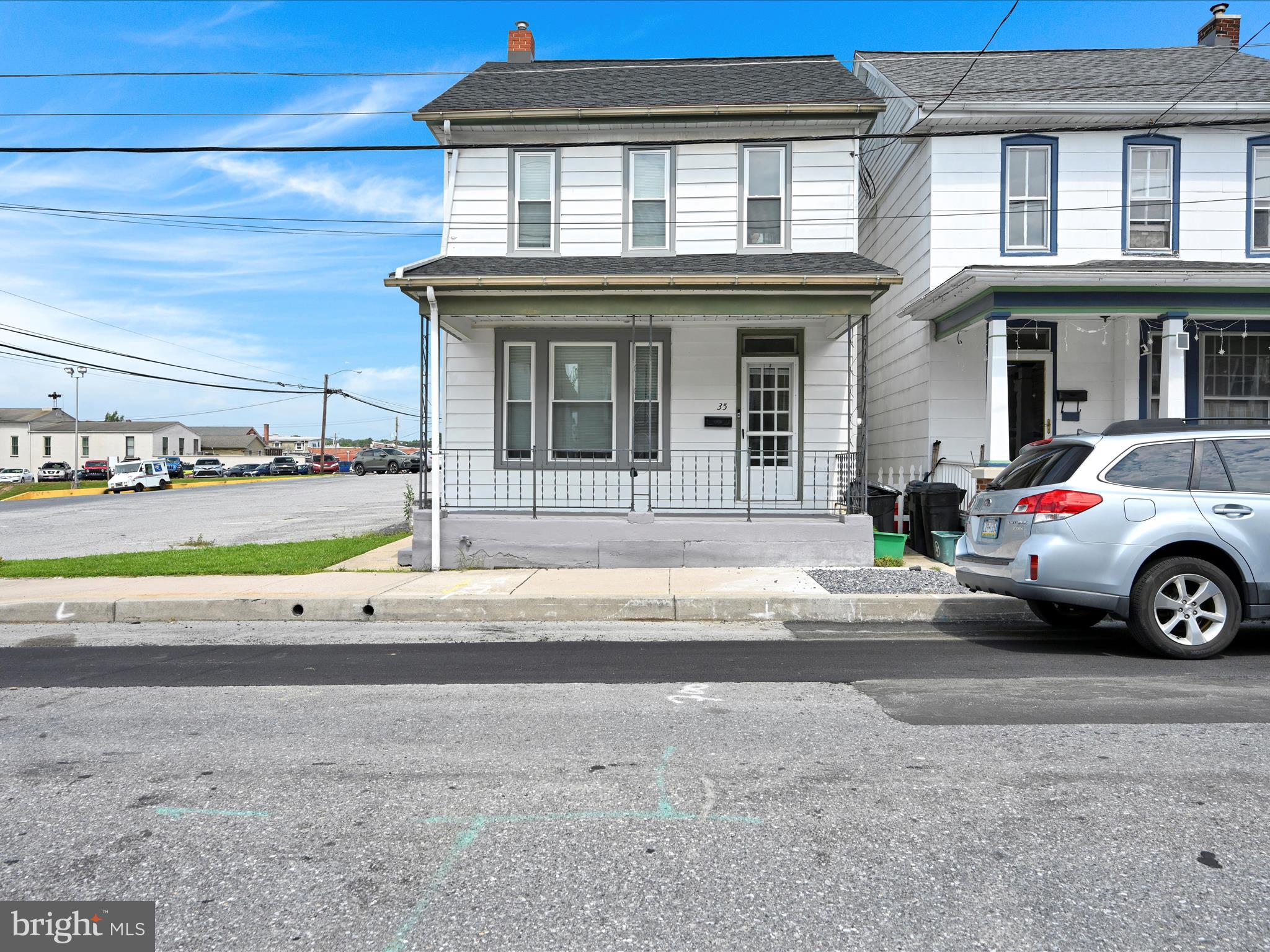 35 E WASHINGTON STREET