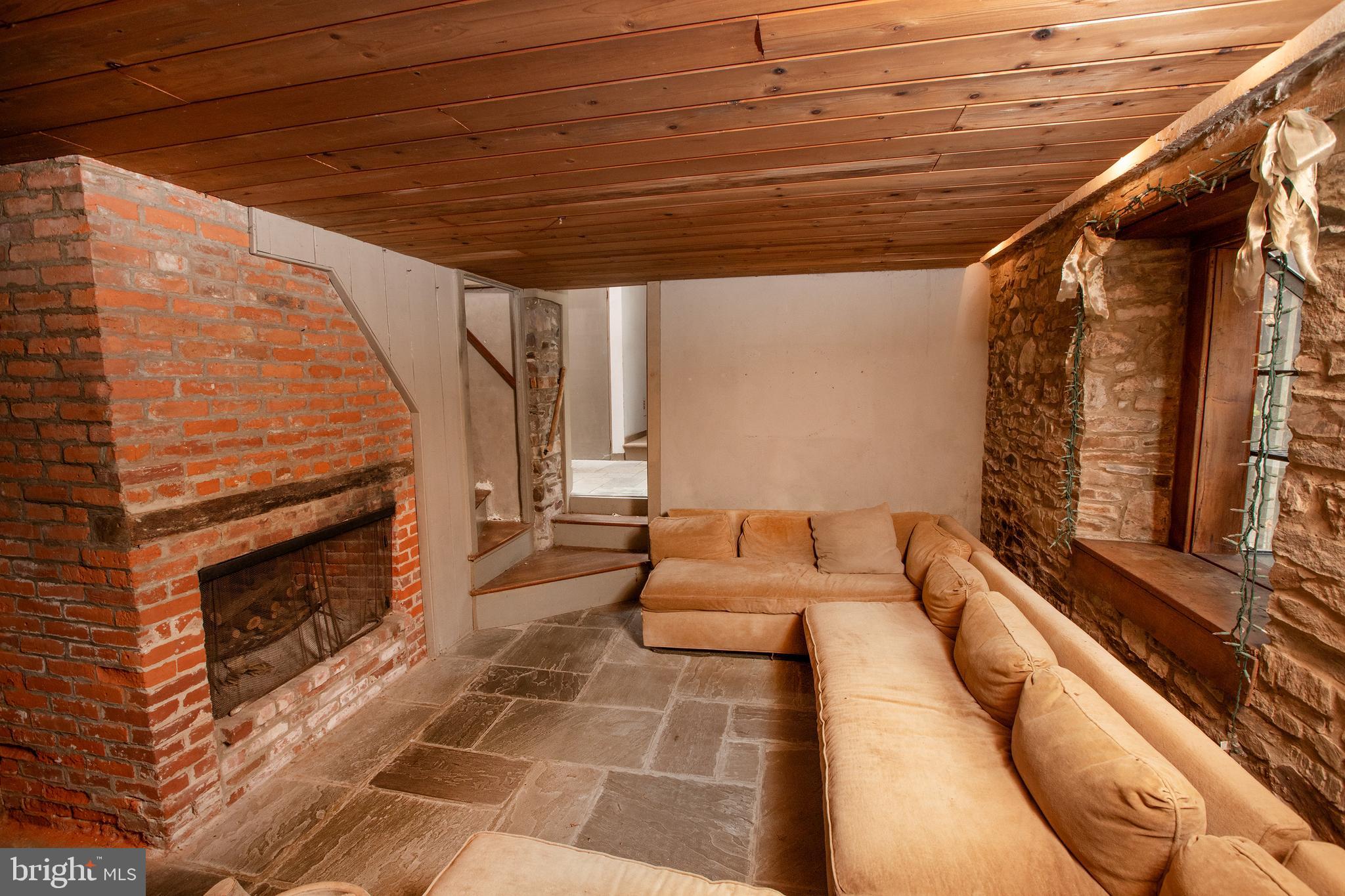 BOWMANS TOWER FARM - Residential