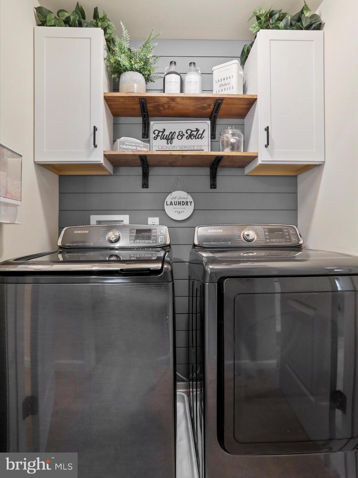 UPLAND ESTATES - Residential