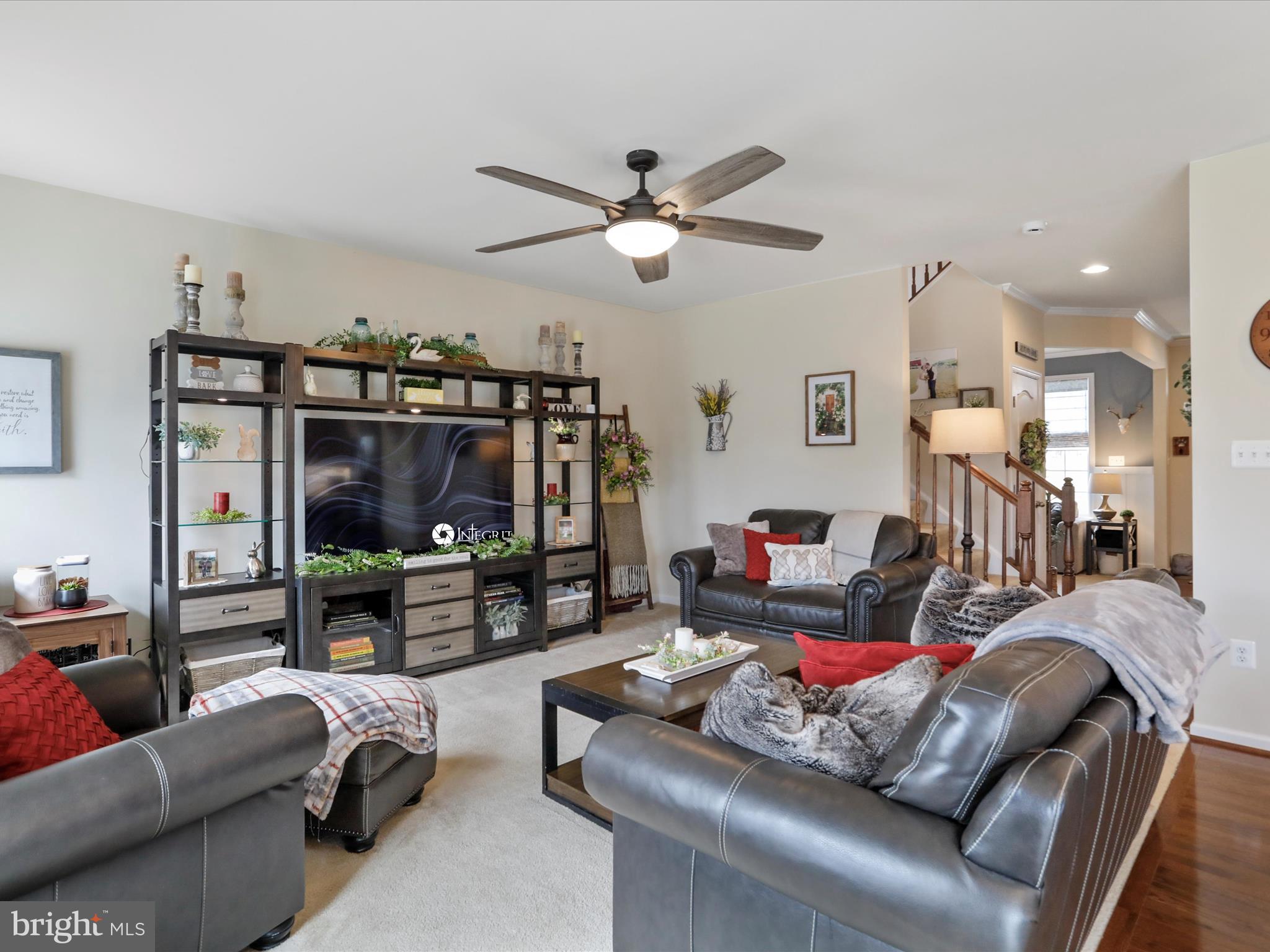 UPLAND ESTATES - Residential