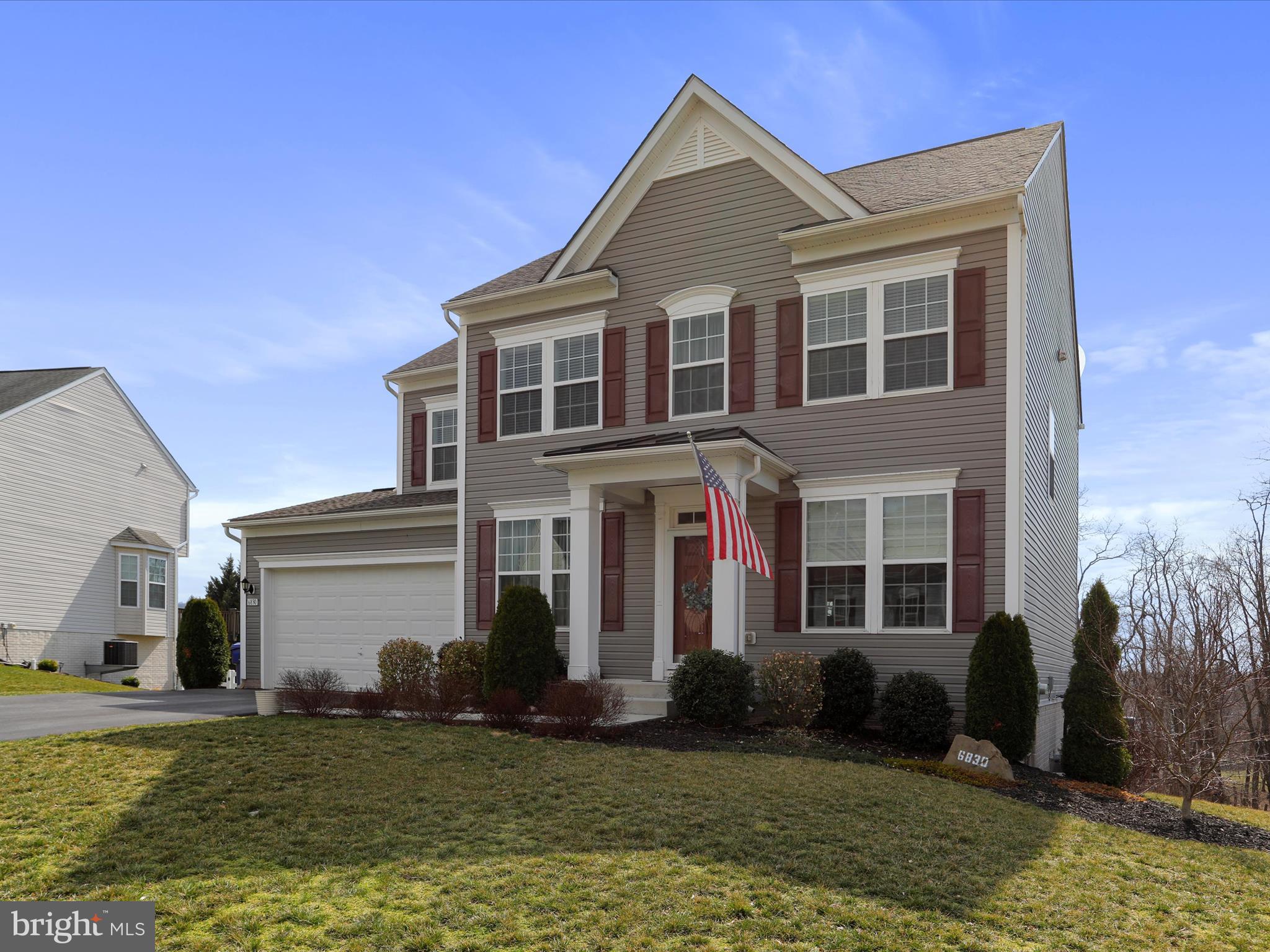 UPLAND ESTATES - Residential