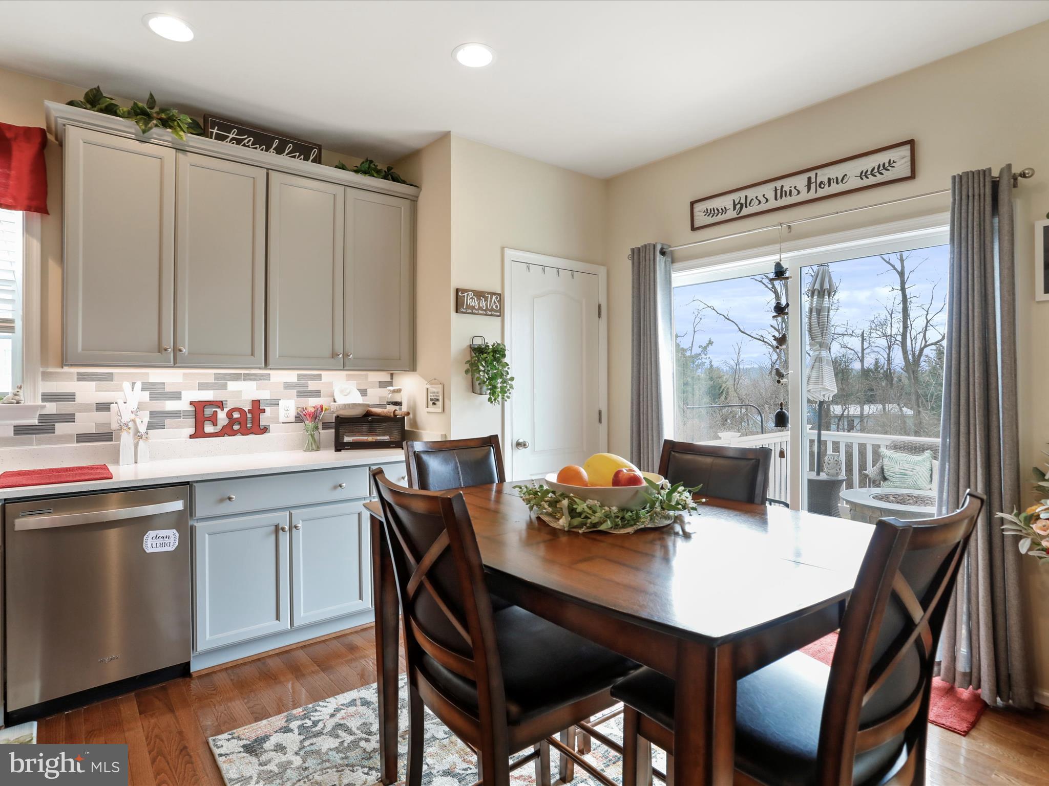 UPLAND ESTATES - Residential