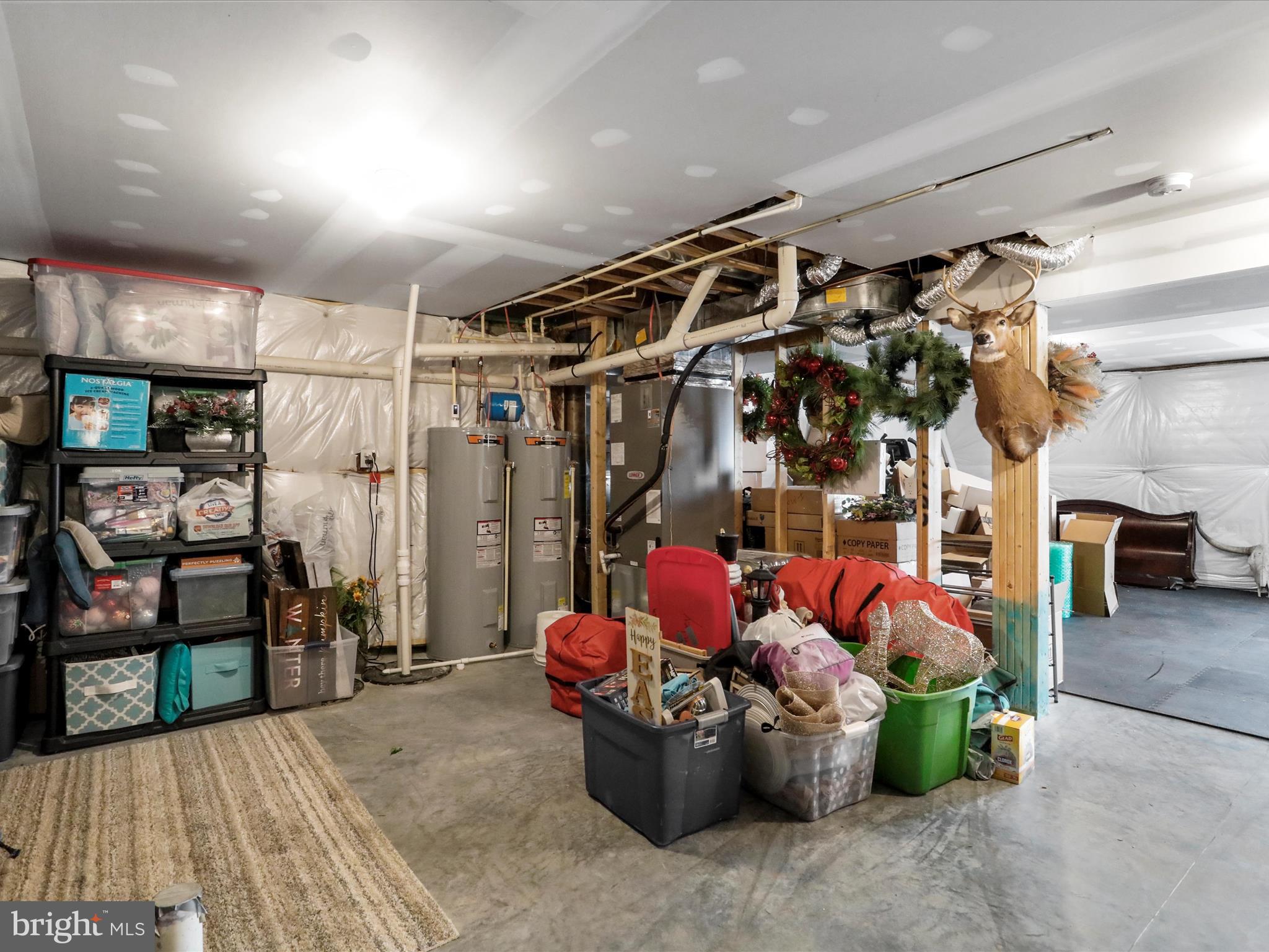 UPLAND ESTATES - Residential