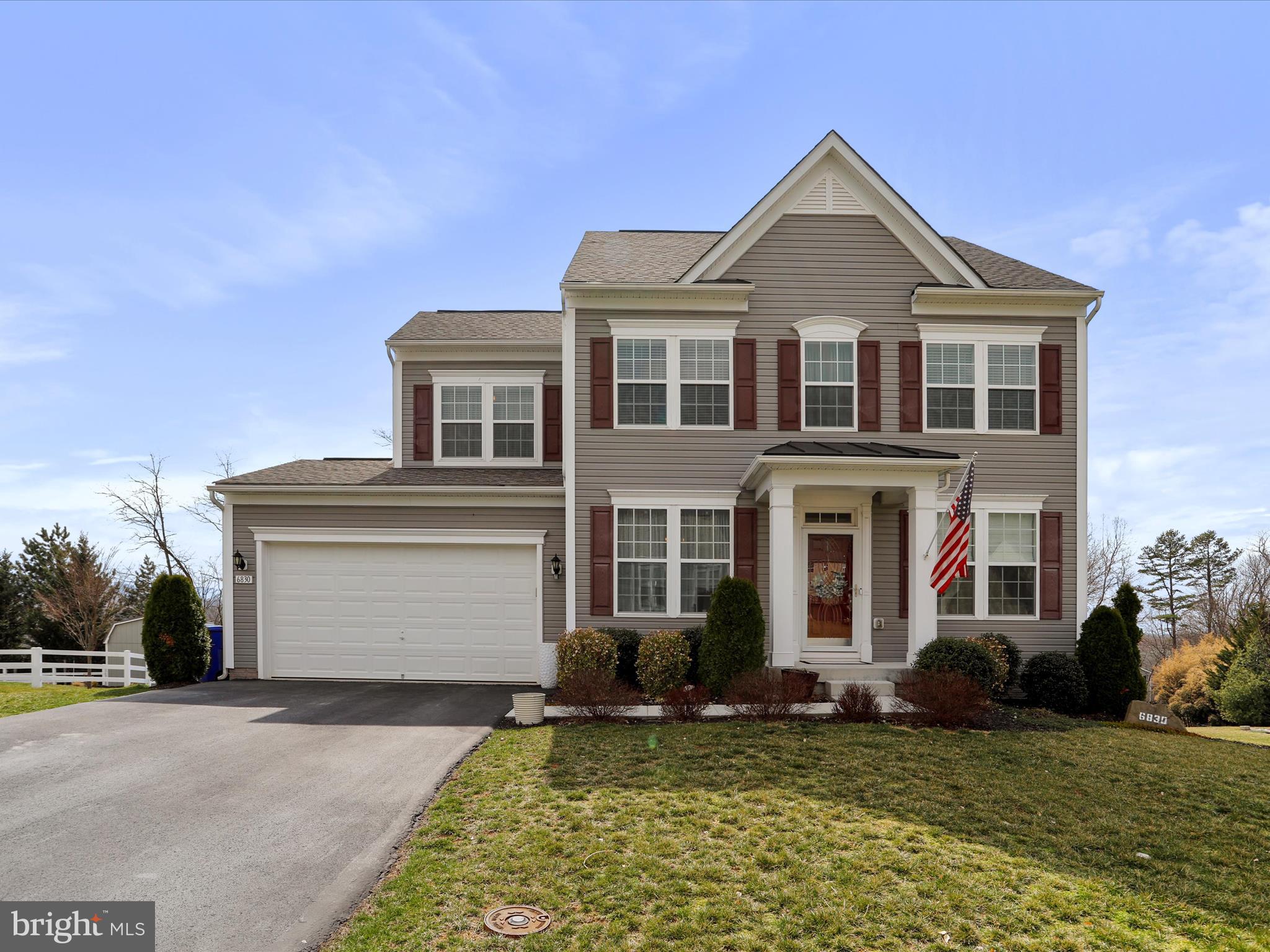 UPLAND ESTATES - Residential