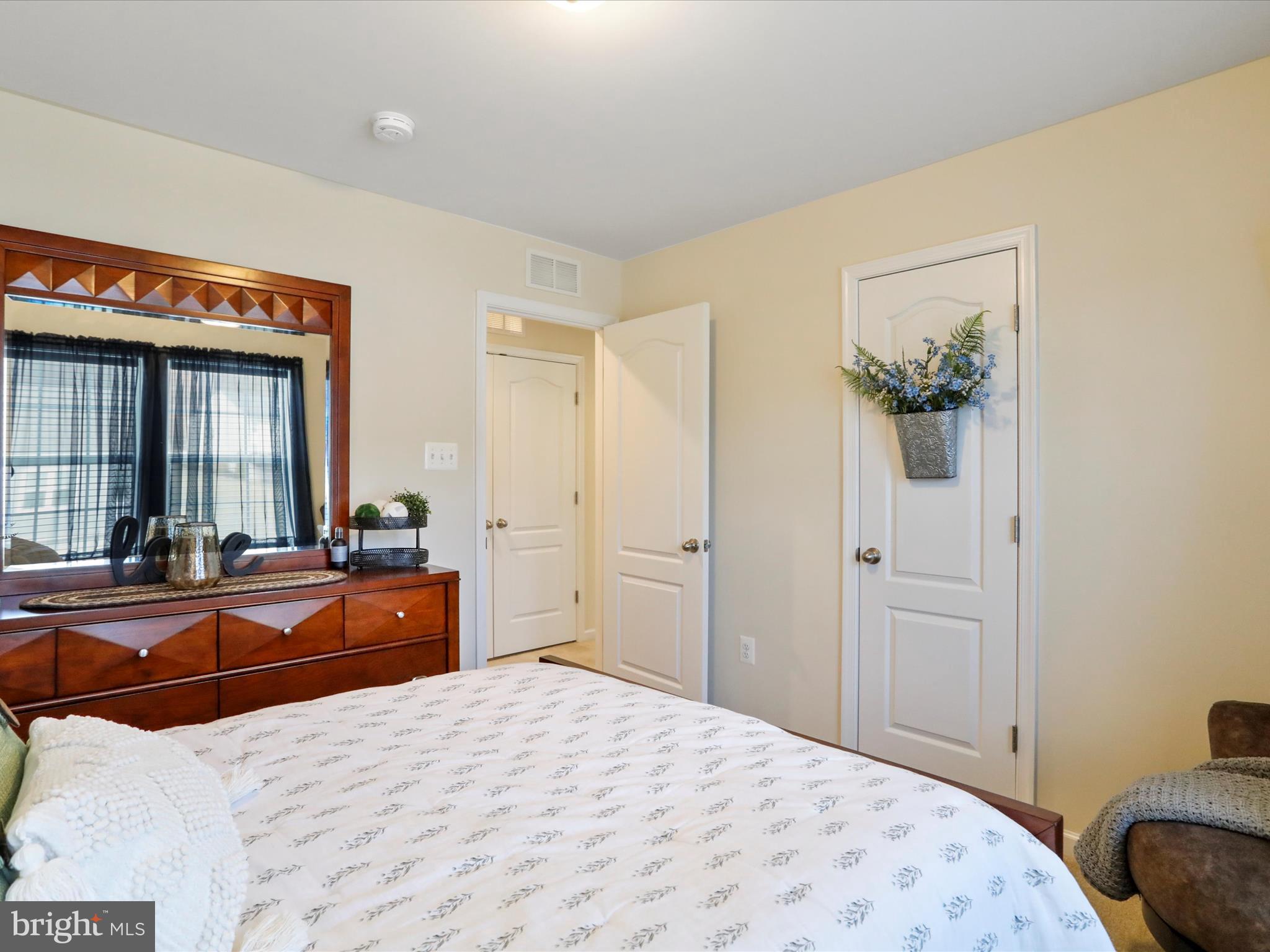 UPLAND ESTATES - Residential