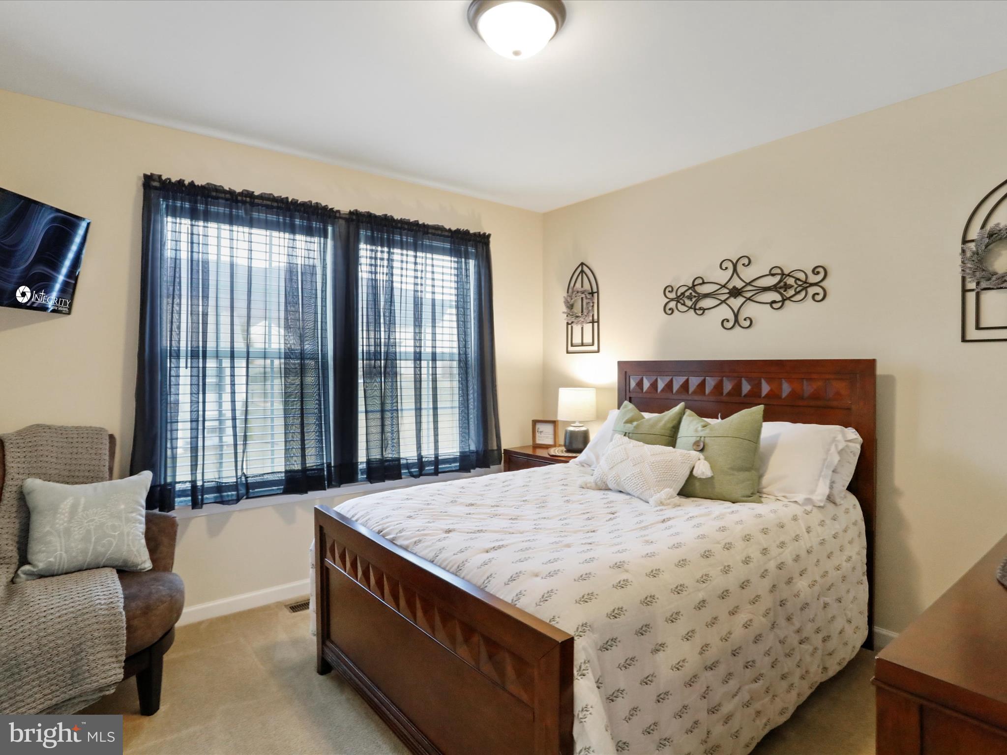 UPLAND ESTATES - Residential