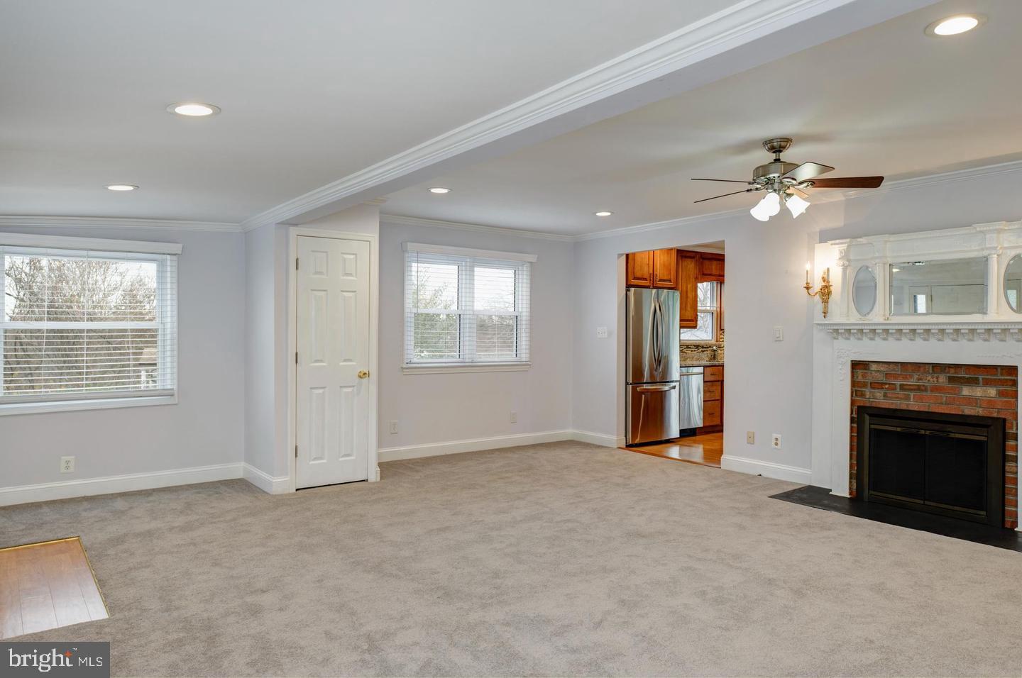 6819 DONAHUE COURT