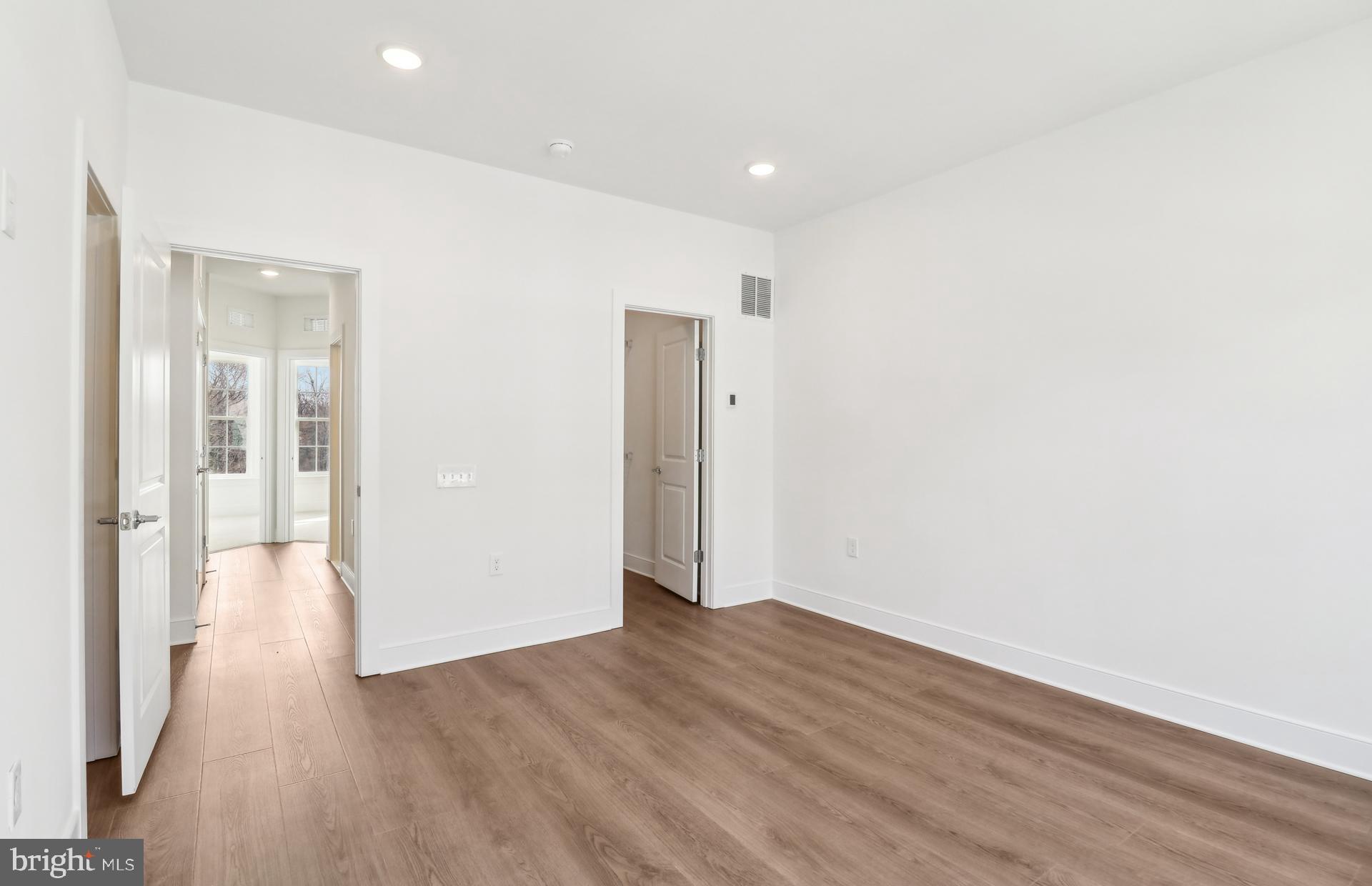 OVERLOOK AT FAIRFAX BOULEVARD - Residential