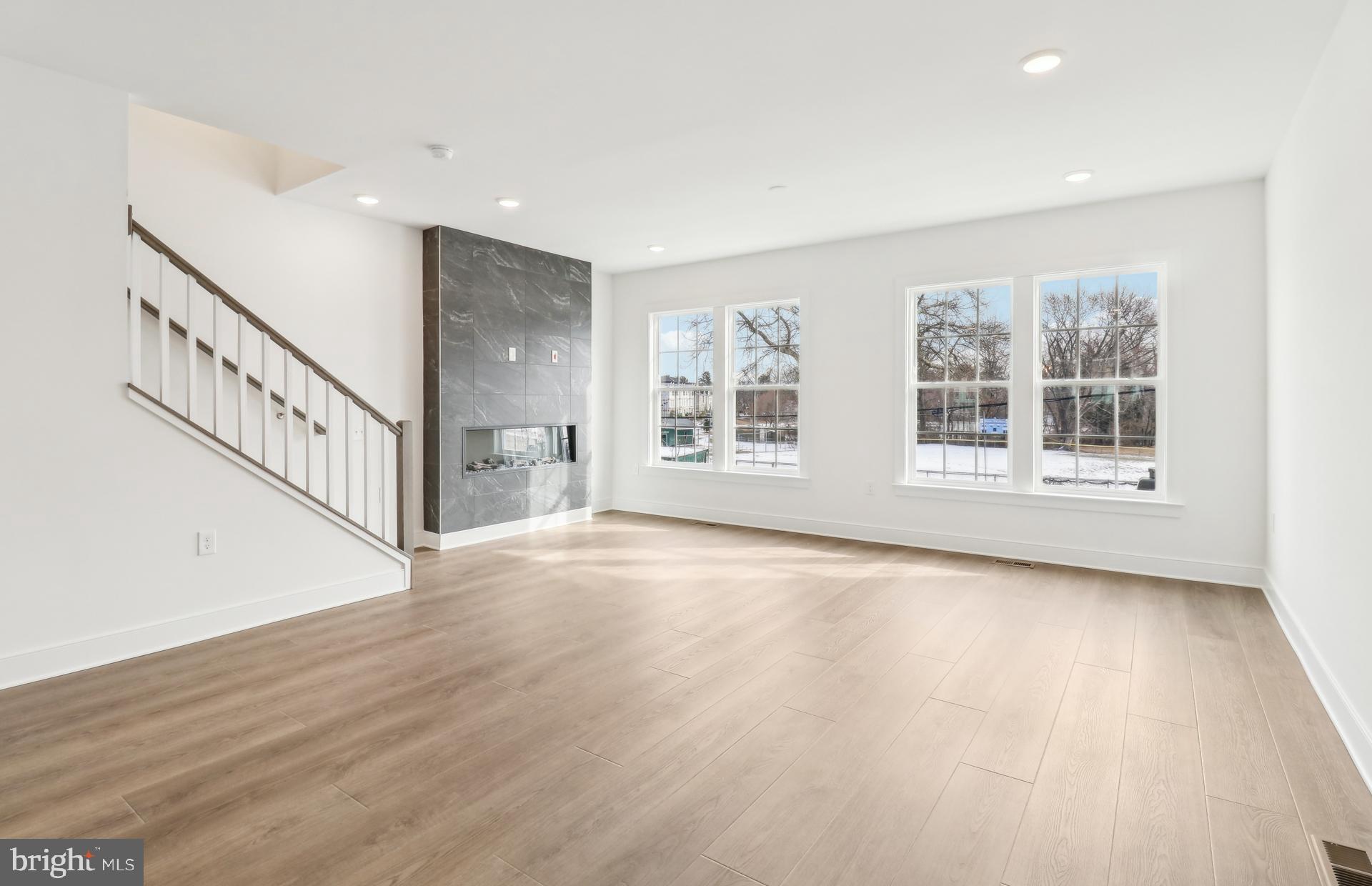 OVERLOOK AT FAIRFAX BOULEVARD - Residential