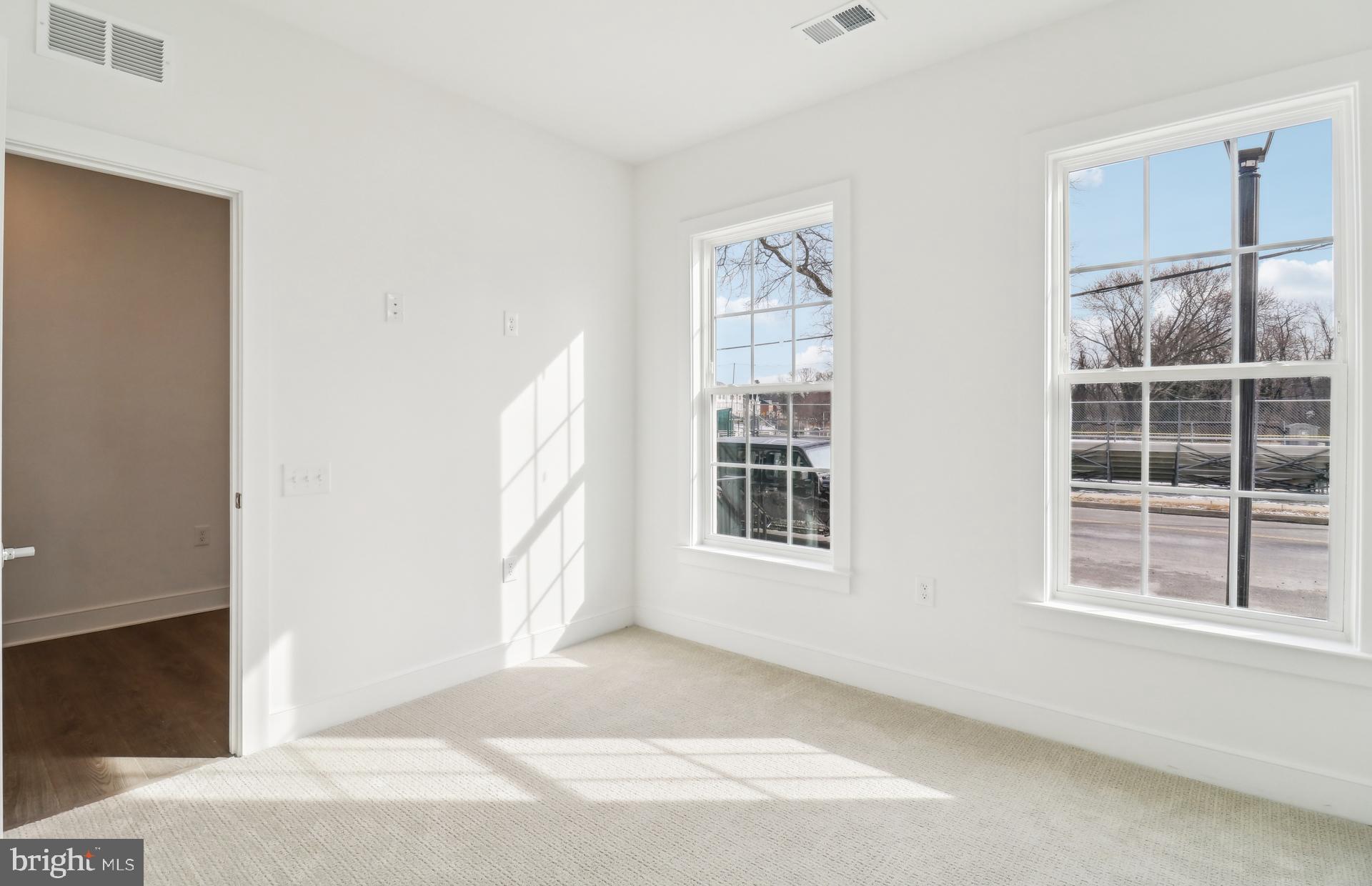 OVERLOOK AT FAIRFAX BOULEVARD - Residential