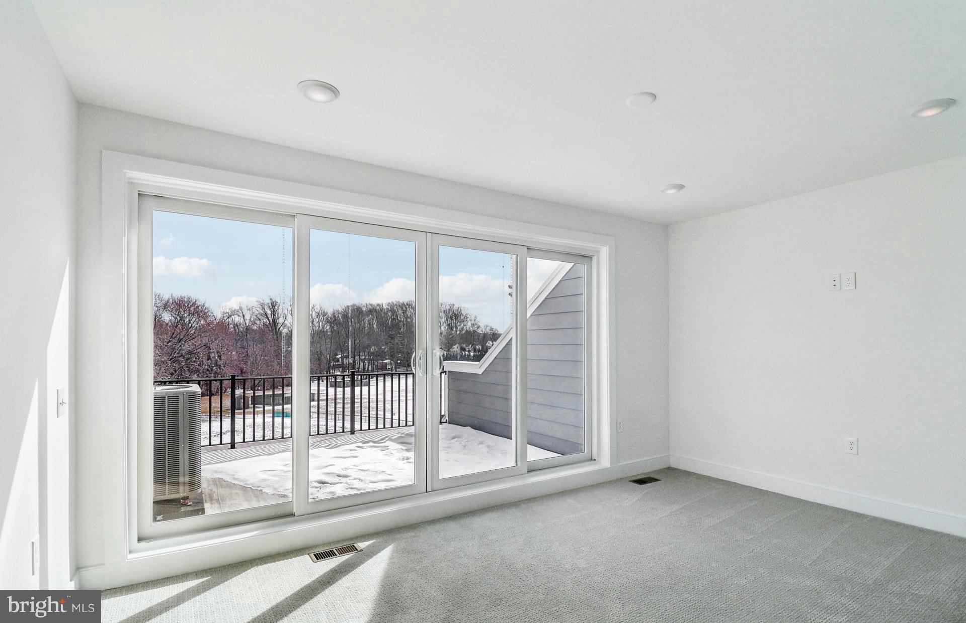 OVERLOOK AT FAIRFAX BOULEVARD - Residential