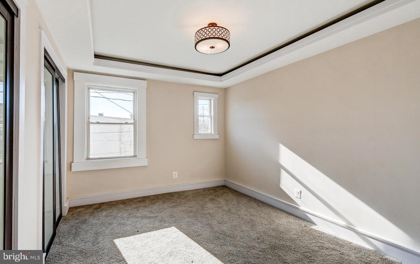 HIGHLANDTOWN - Residential Lease