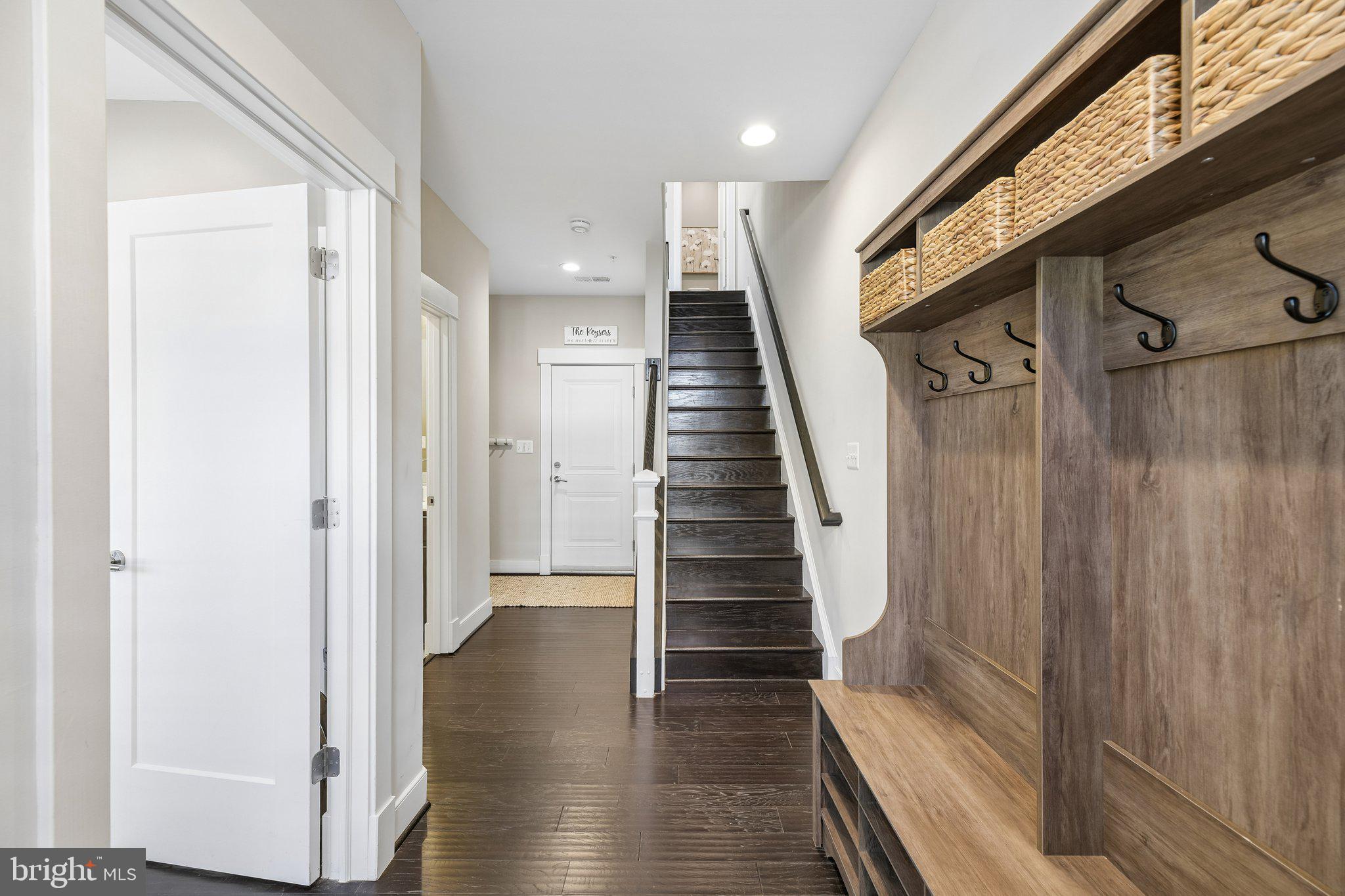 265 CRESCENT STATION TERRACE SE