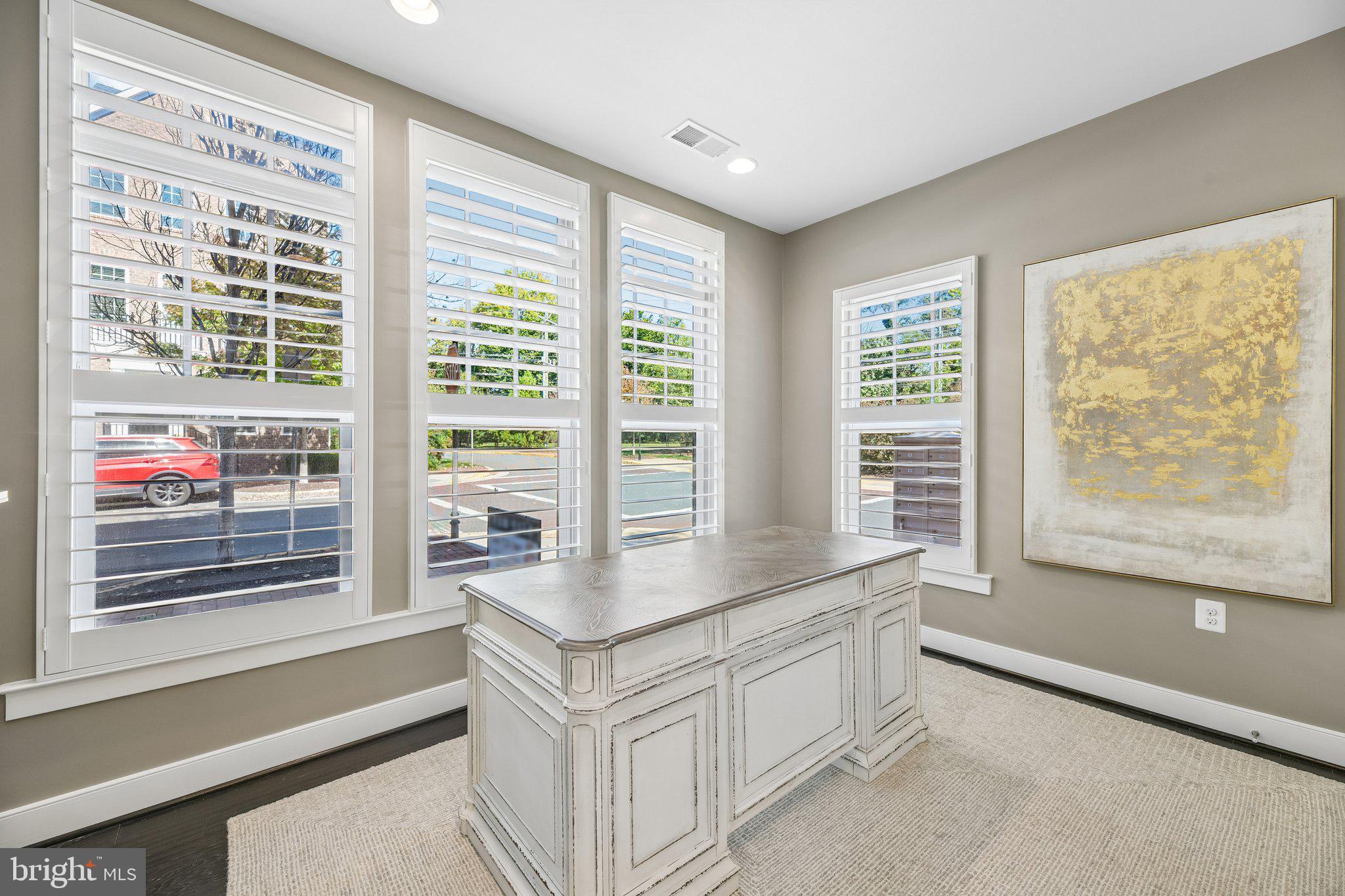 265 CRESCENT STATION TERRACE SE