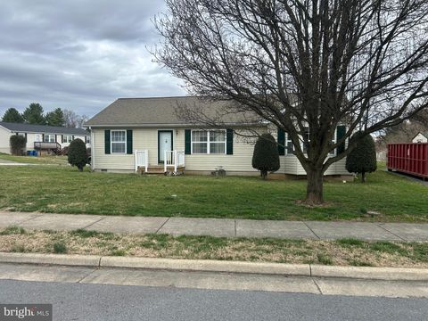 Photo of 300 E Fairfax Street, BERRYVILLE, VA 22611 (MLS # VACL2006606)