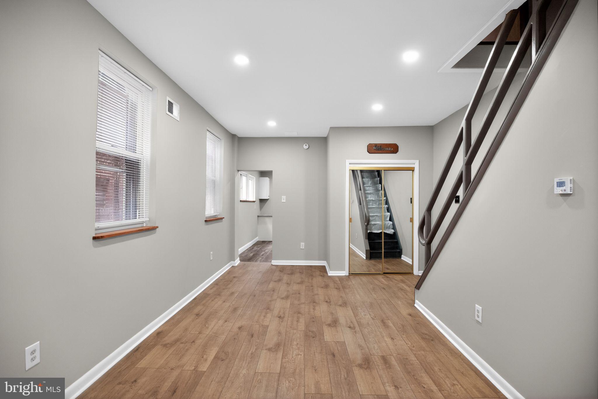 FRANKFORD - Residential