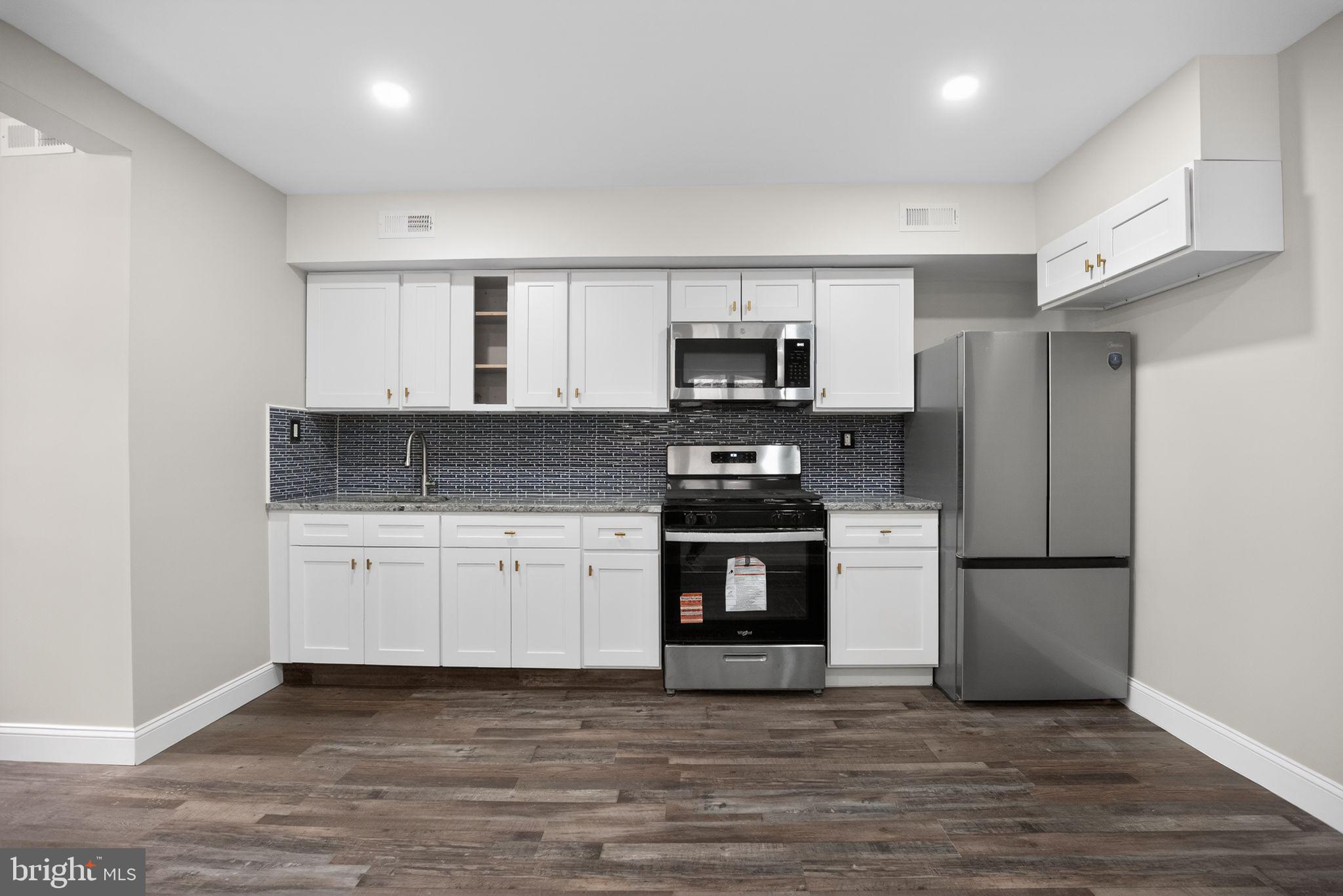 FRANKFORD - Residential