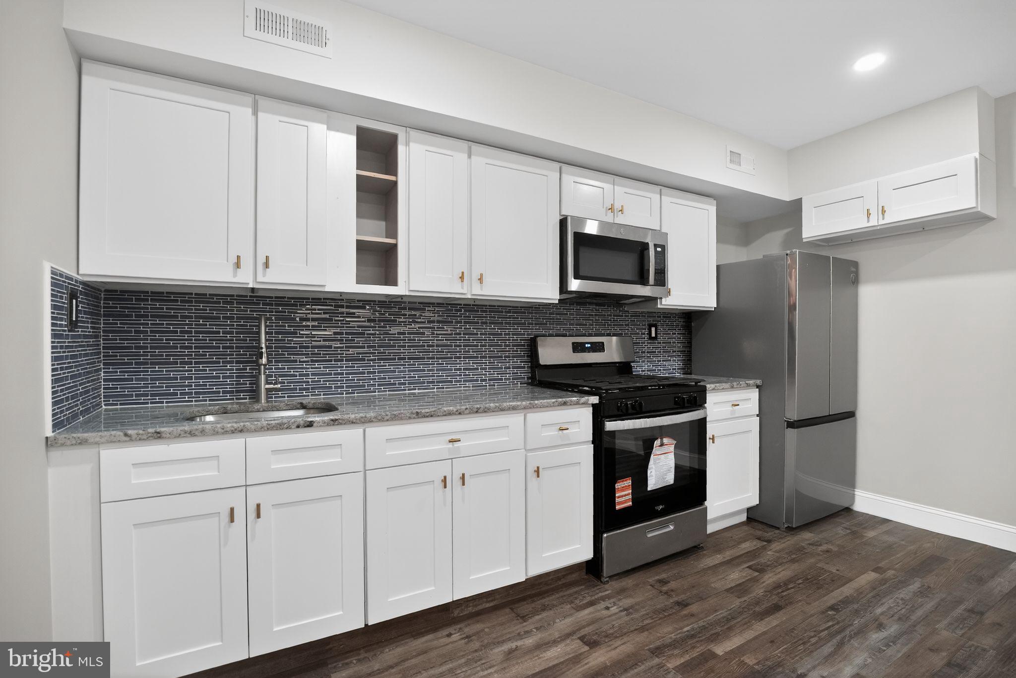 FRANKFORD - Residential