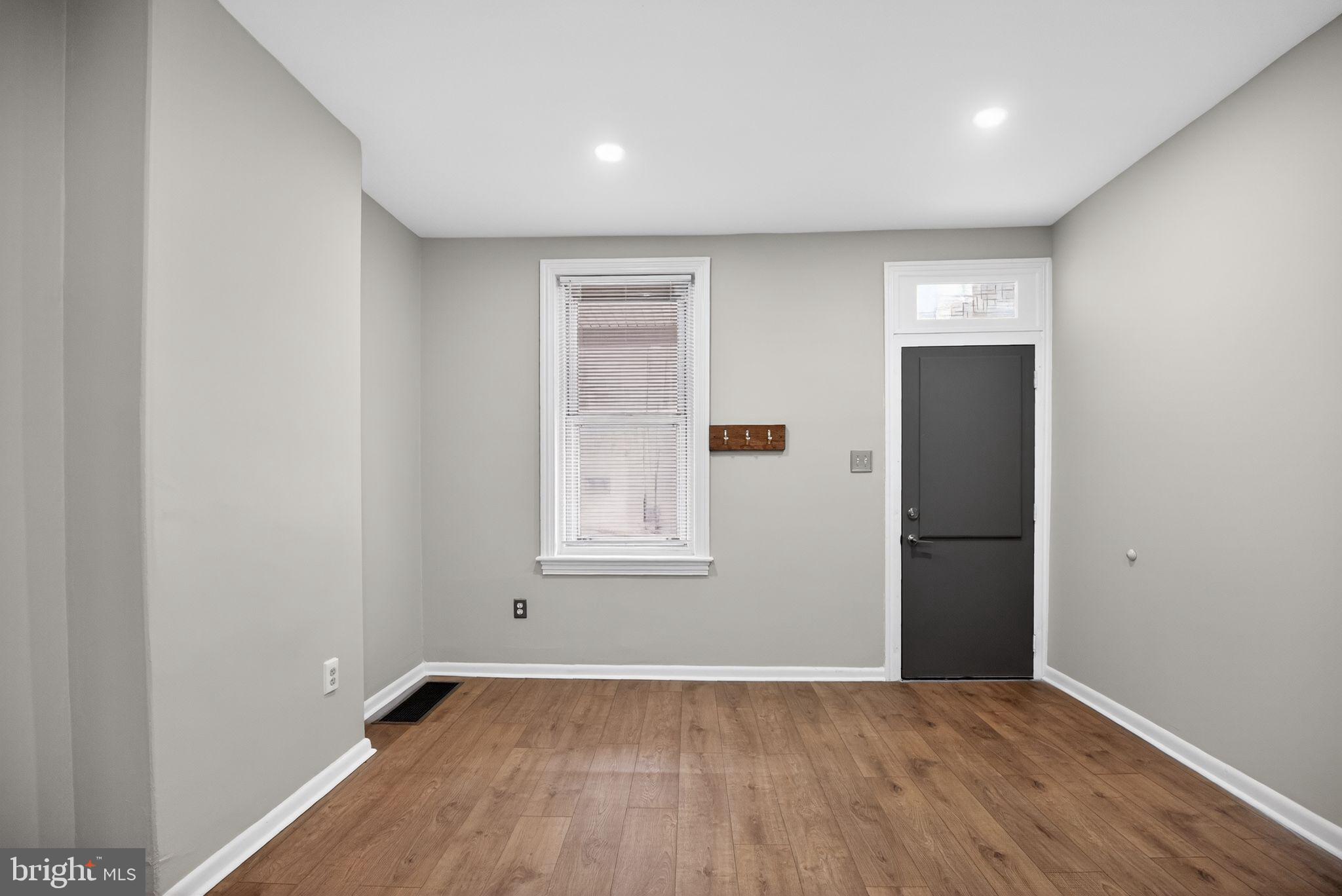 FRANKFORD - Residential