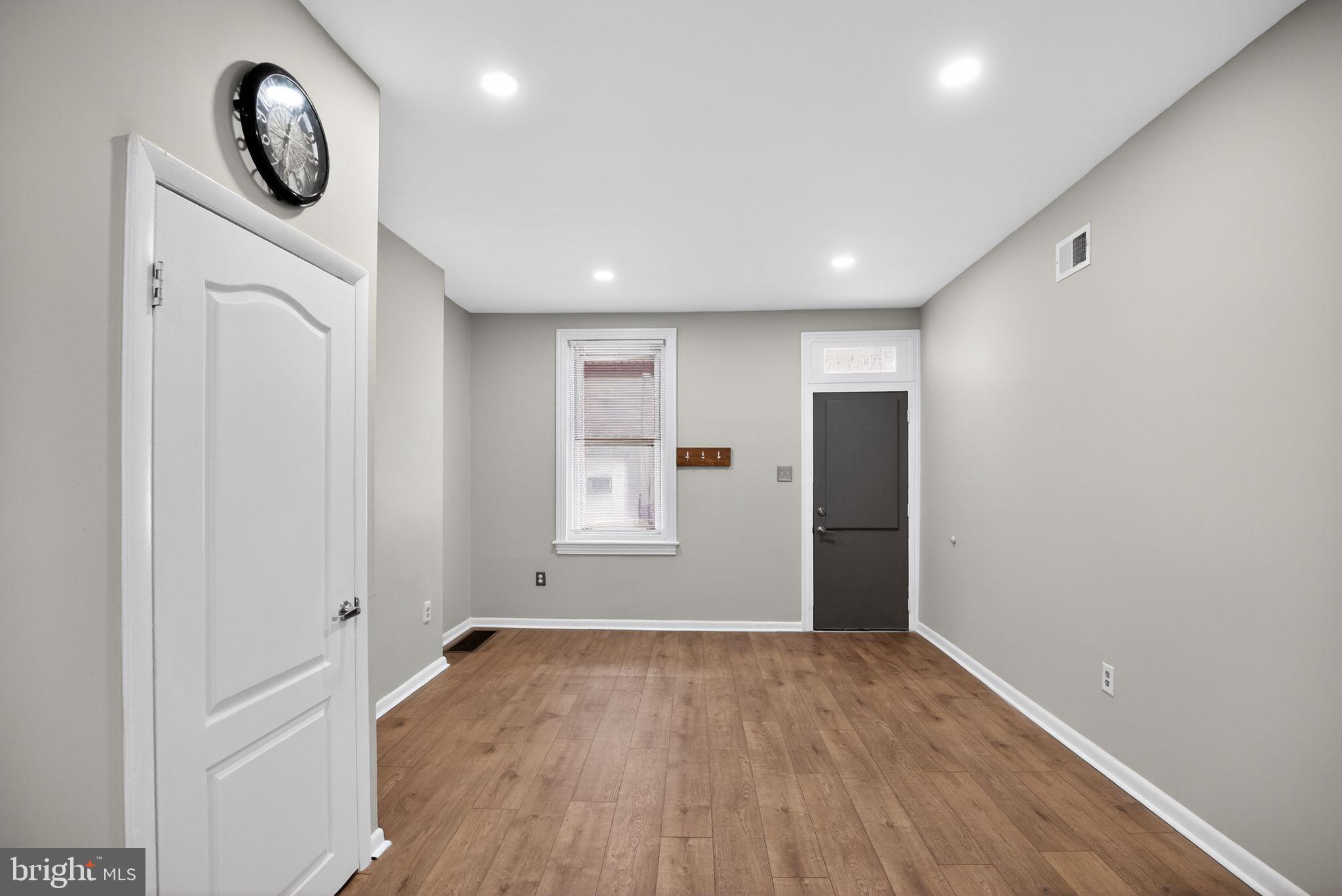 FRANKFORD - Residential